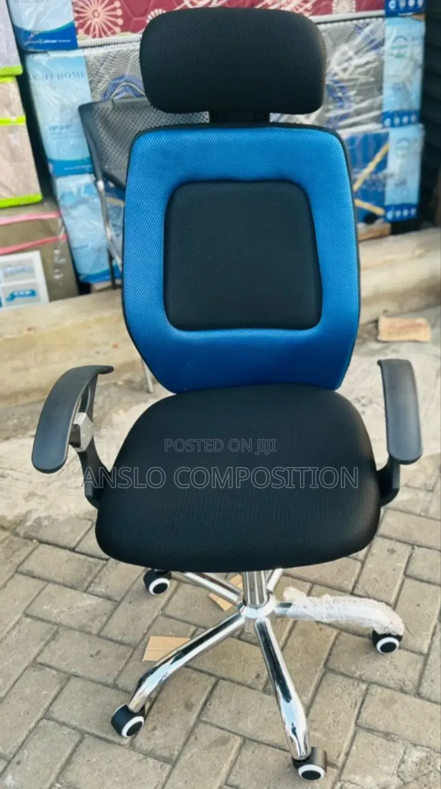 New Headrest Swivel Chair