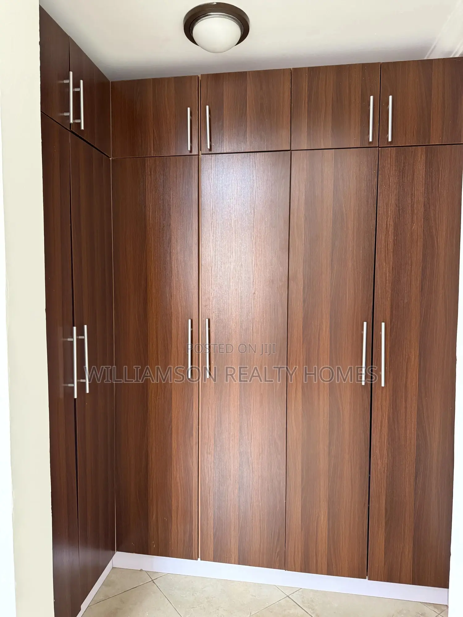2bdrm Townhouse / Terrace in Community 18 Area, Spintex for rent