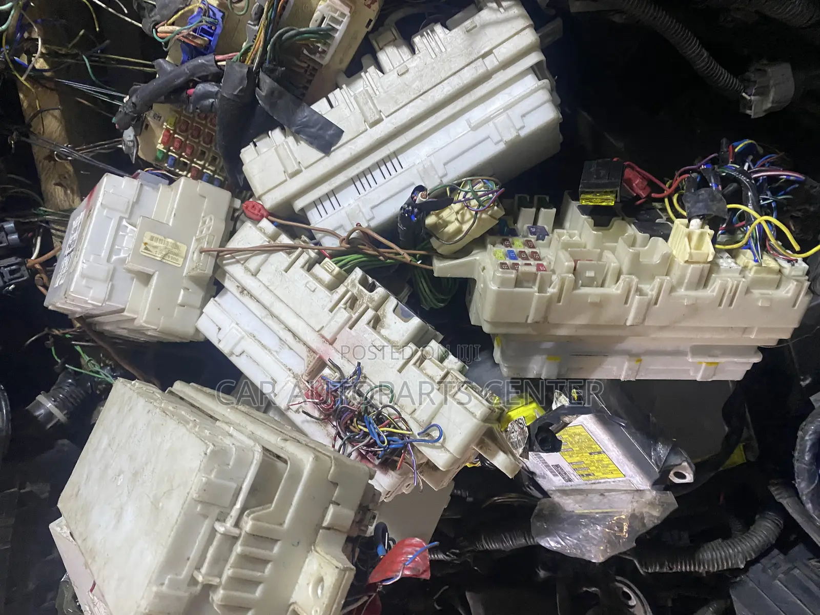 Mitsubishi Mirage Fusebox