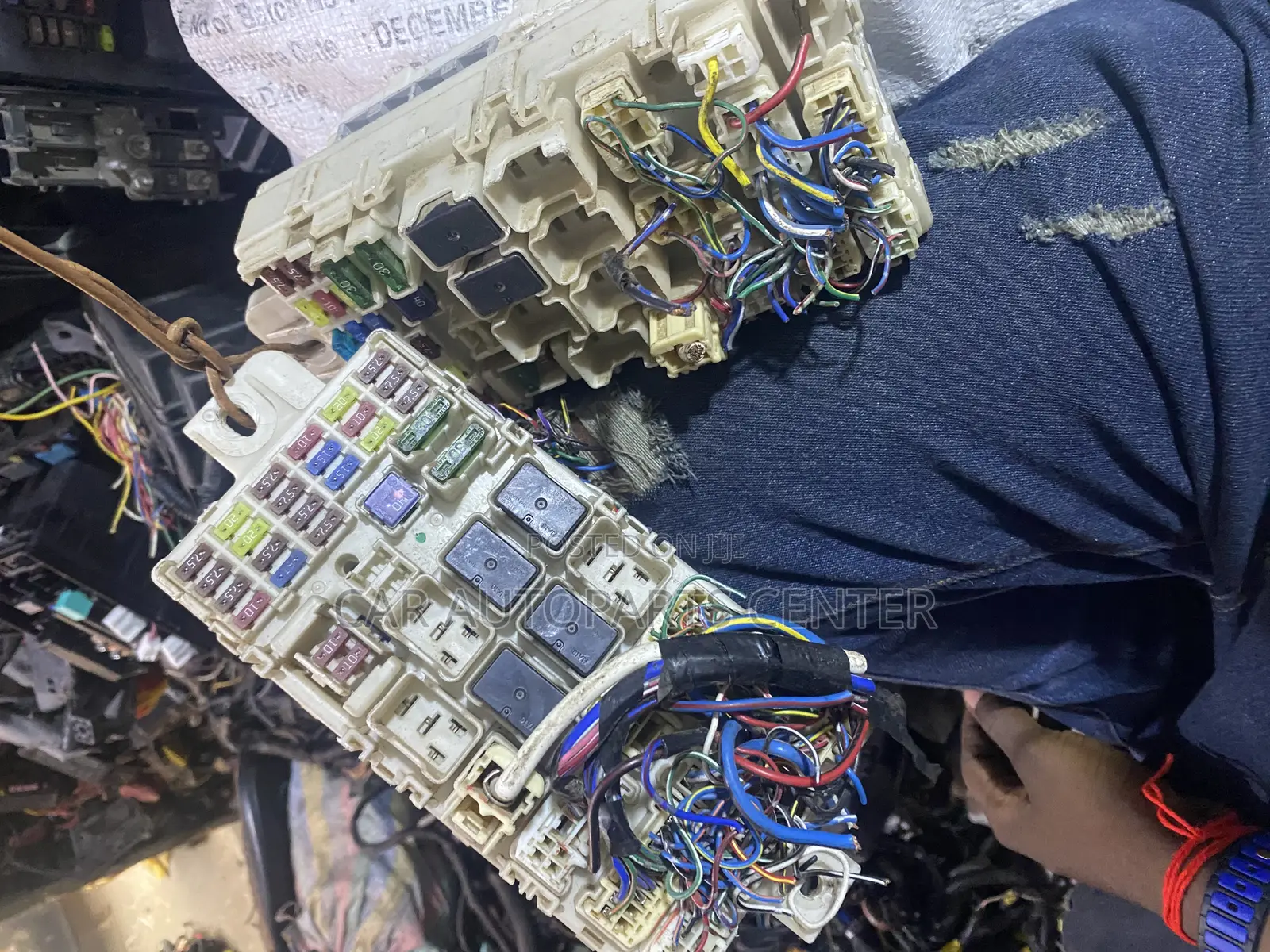 Mitsubishi Mirage Fusebox