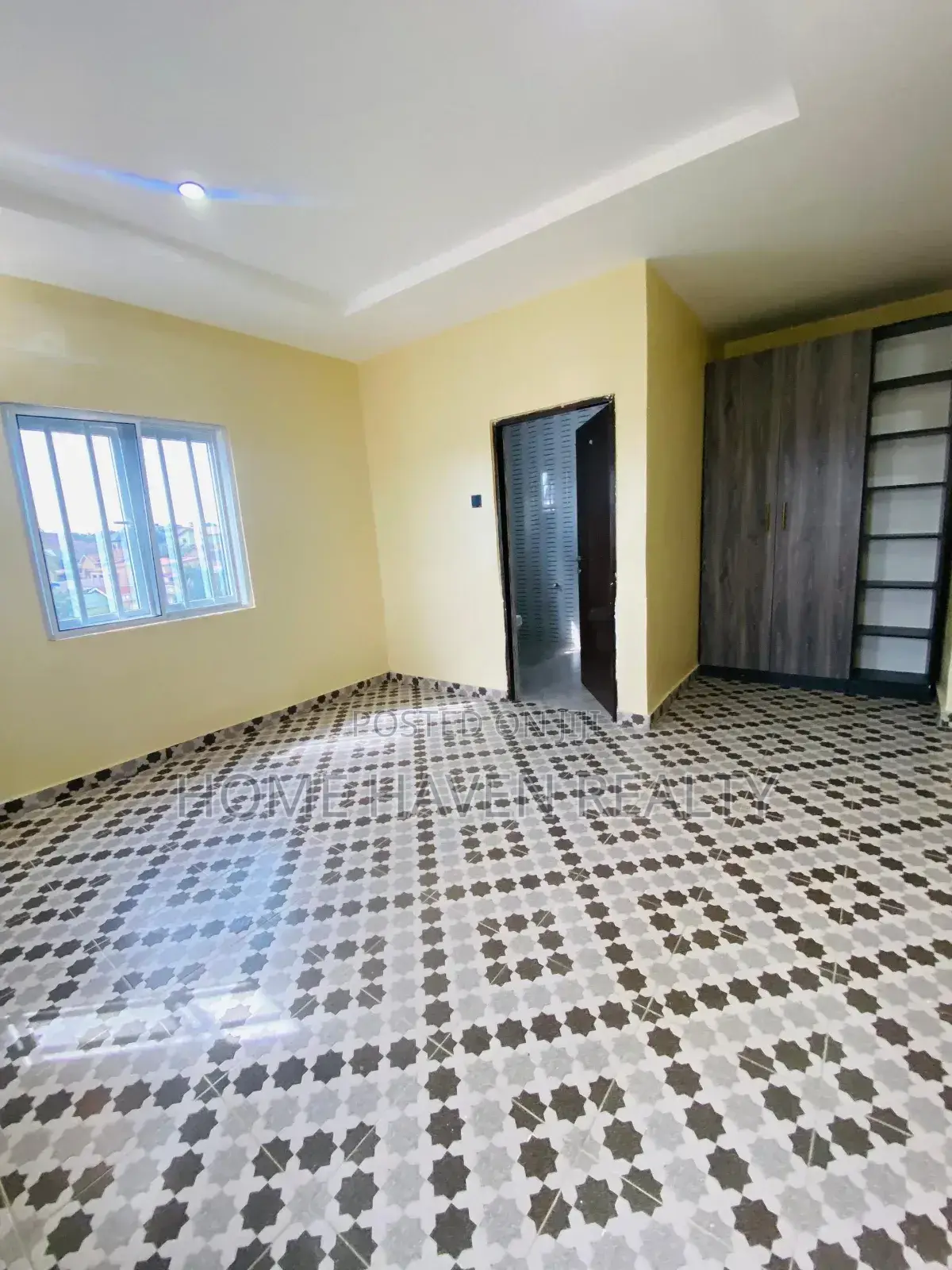 2bdrm Apartment in Ogbojo, East Legon for rent