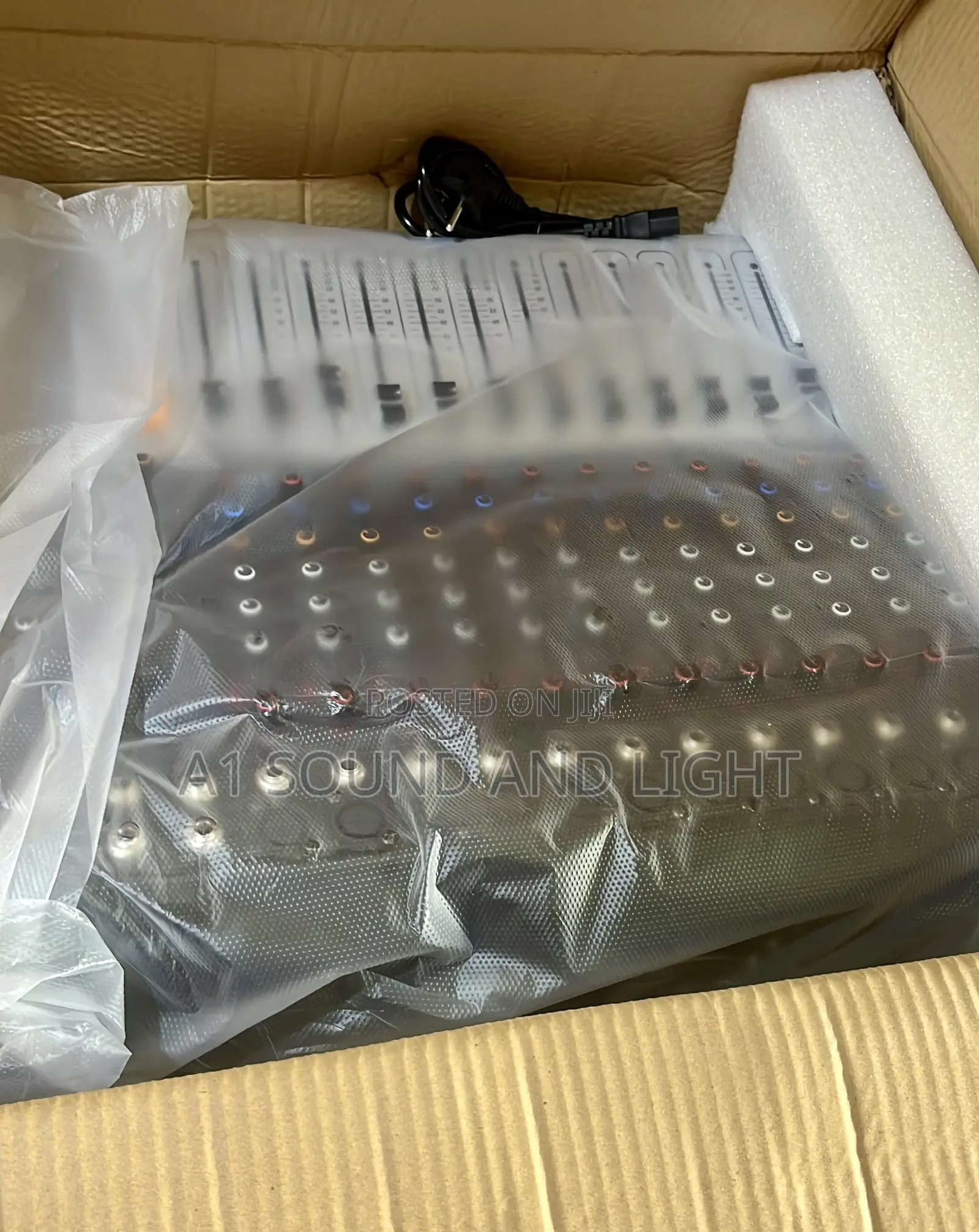 Yamaha Kv-160 Professional Audio Mixer