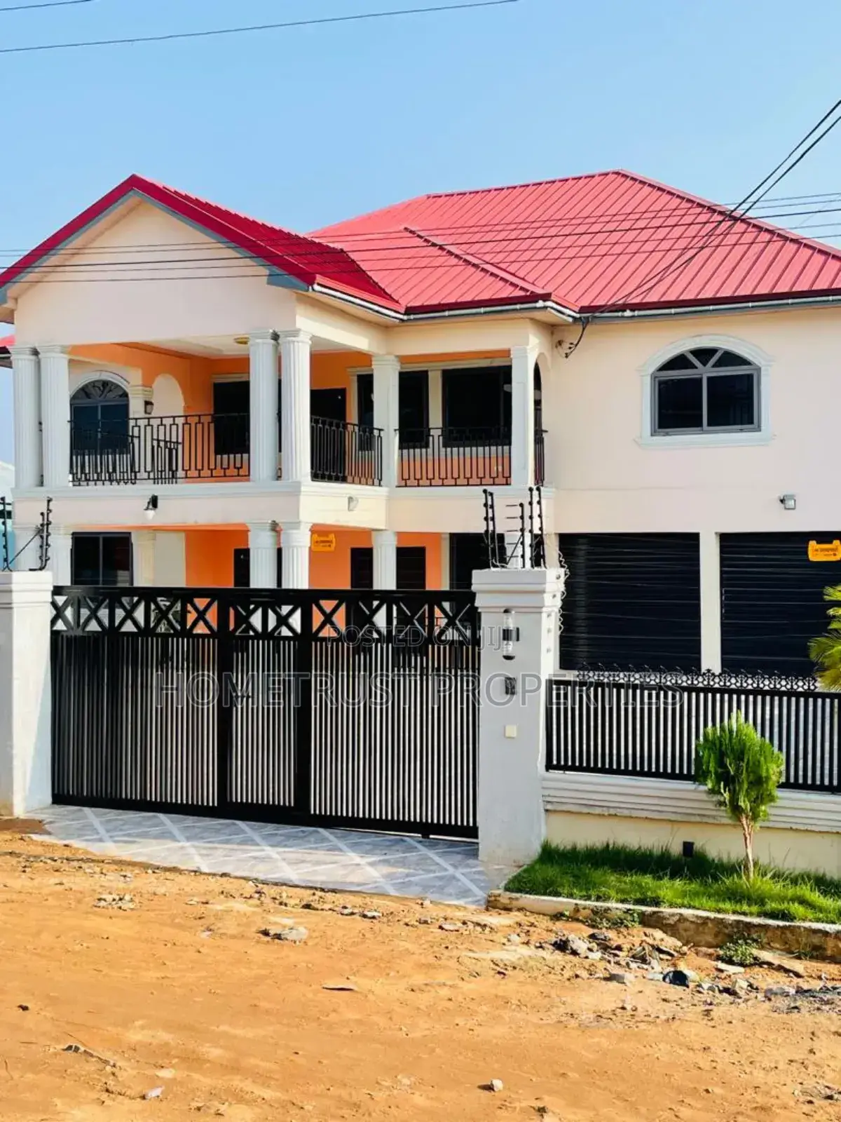 6bdrm House in Hometrust Properties, Ablekuma for sale
