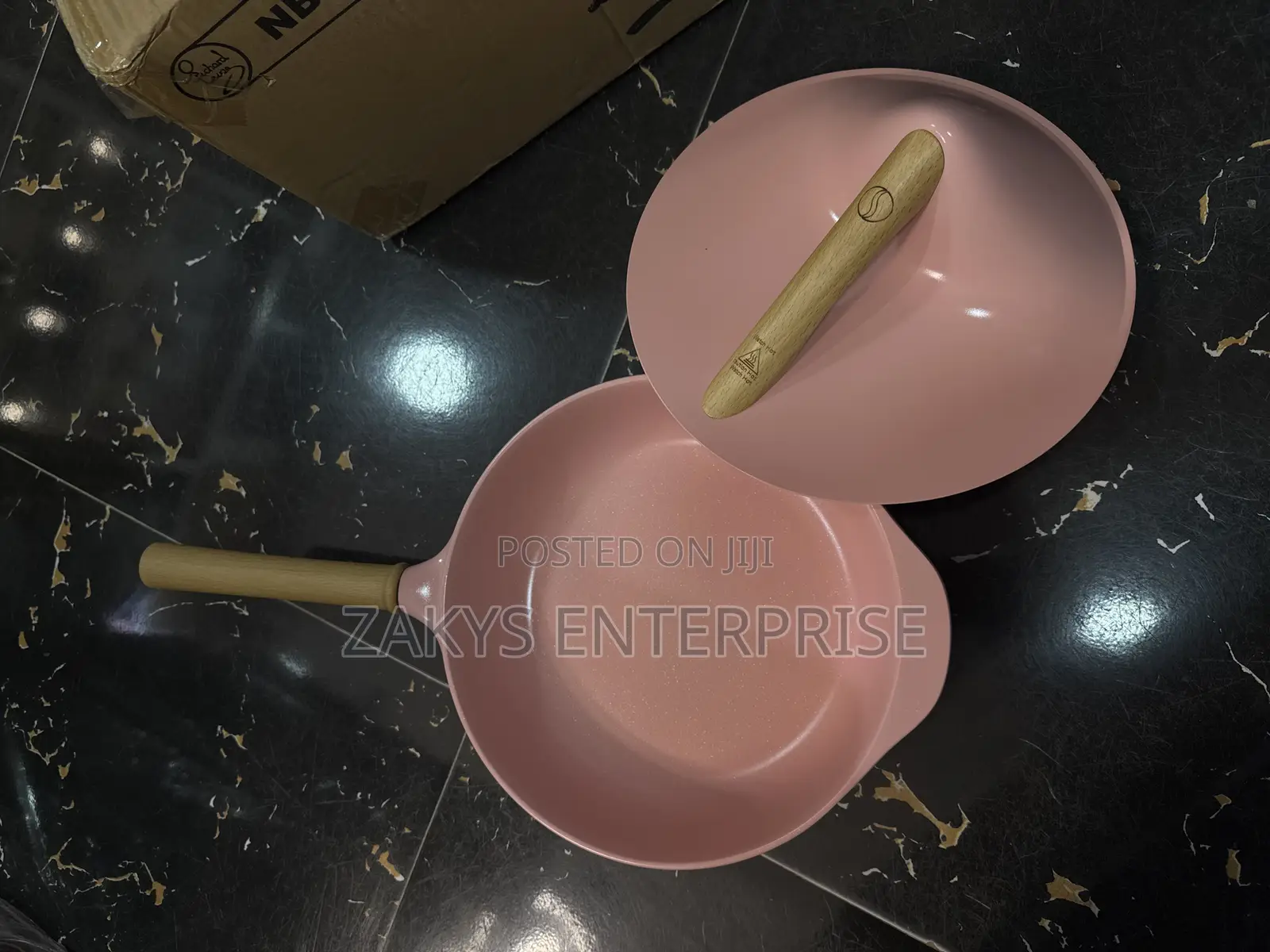 The Swiden Smooth Fry Pan