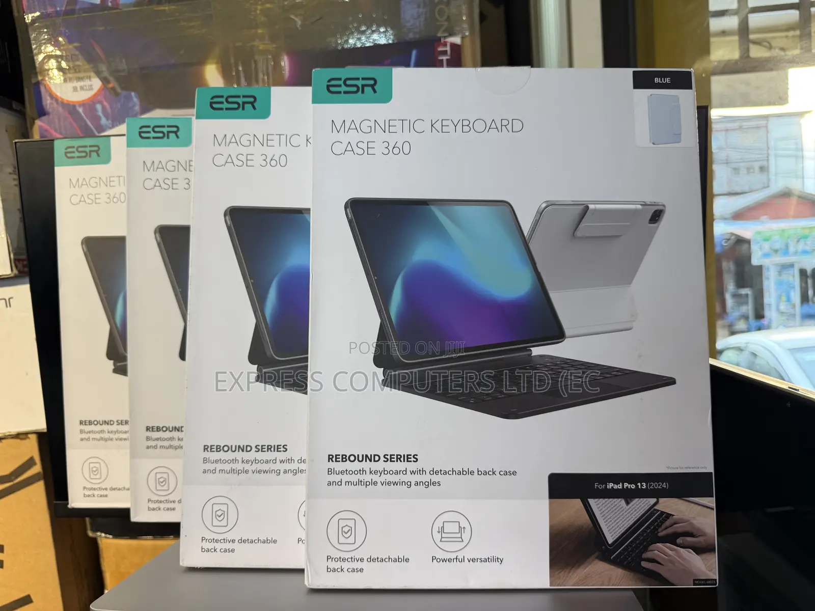 iPad Pro 13 (2024) Original Esr Bluetooth 360 Magnetic Keyboard Case