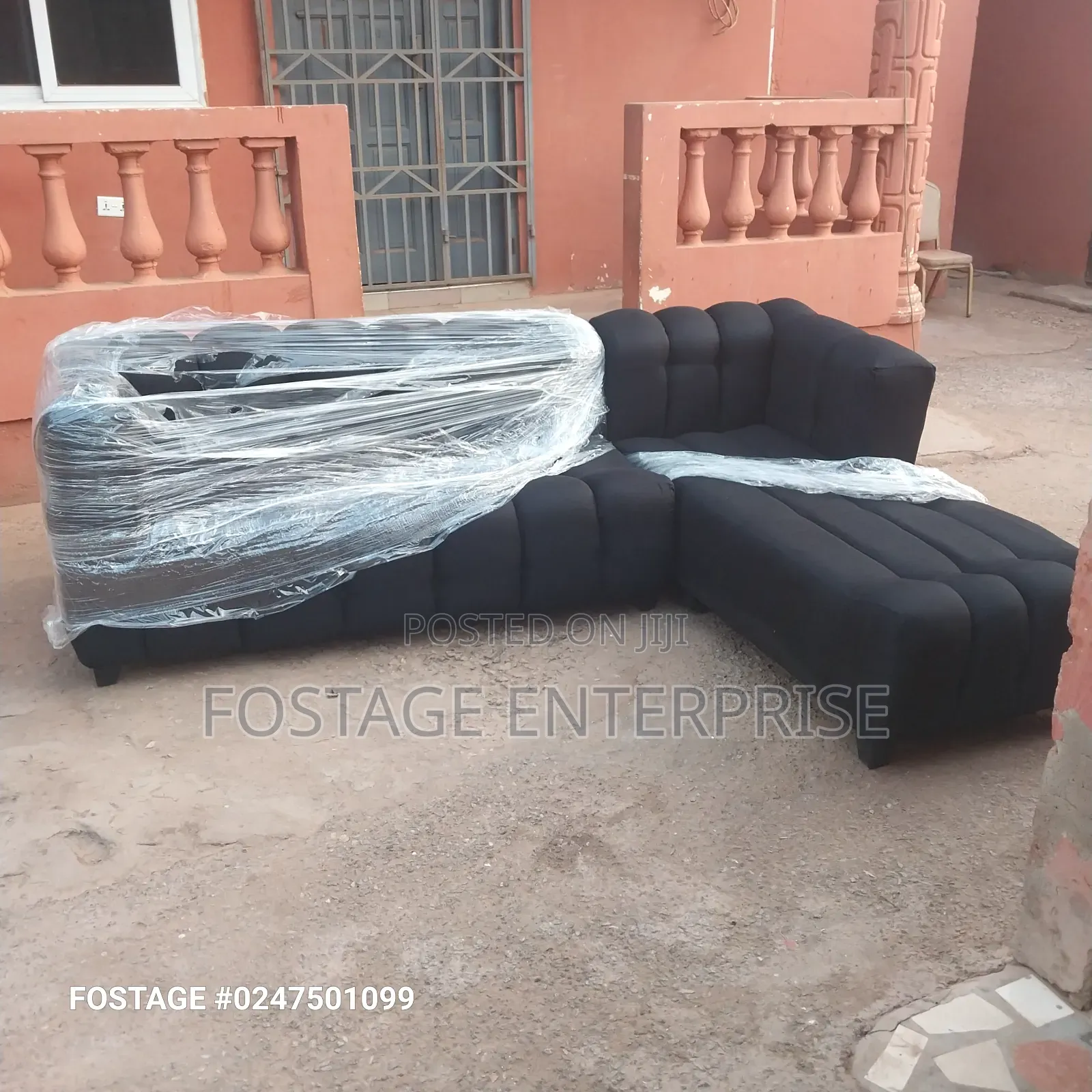 Newly Arrived High Quality Sectional Black L Shape Couch