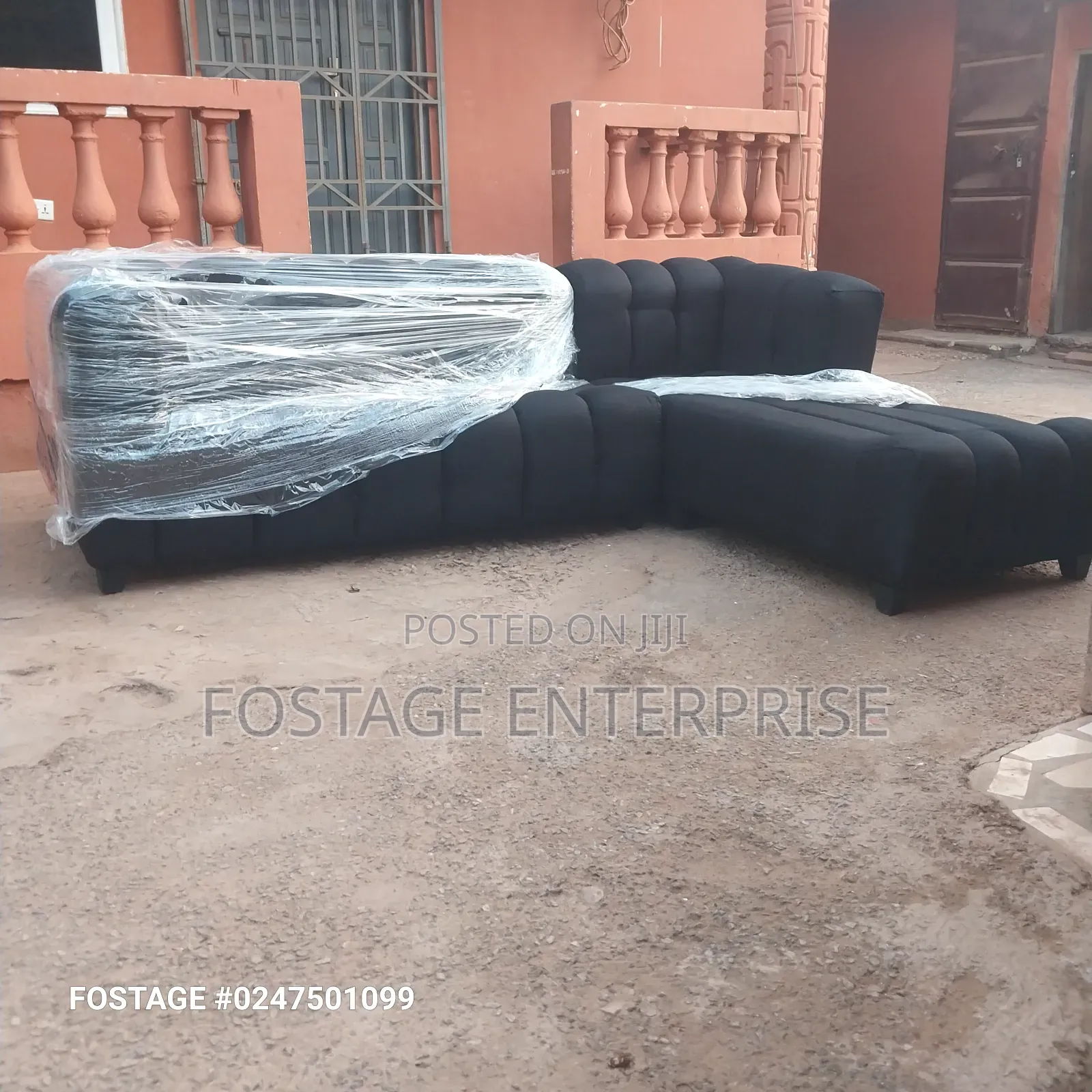 Newly Arrived High Quality Sectional Black L Shape Couch