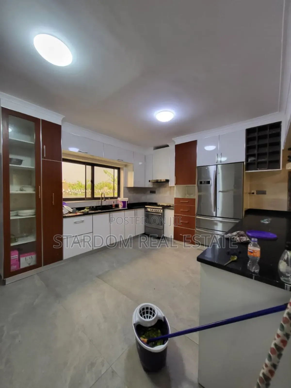 4bdrm Bungalow in Obeyeyie, Amasaman for rent