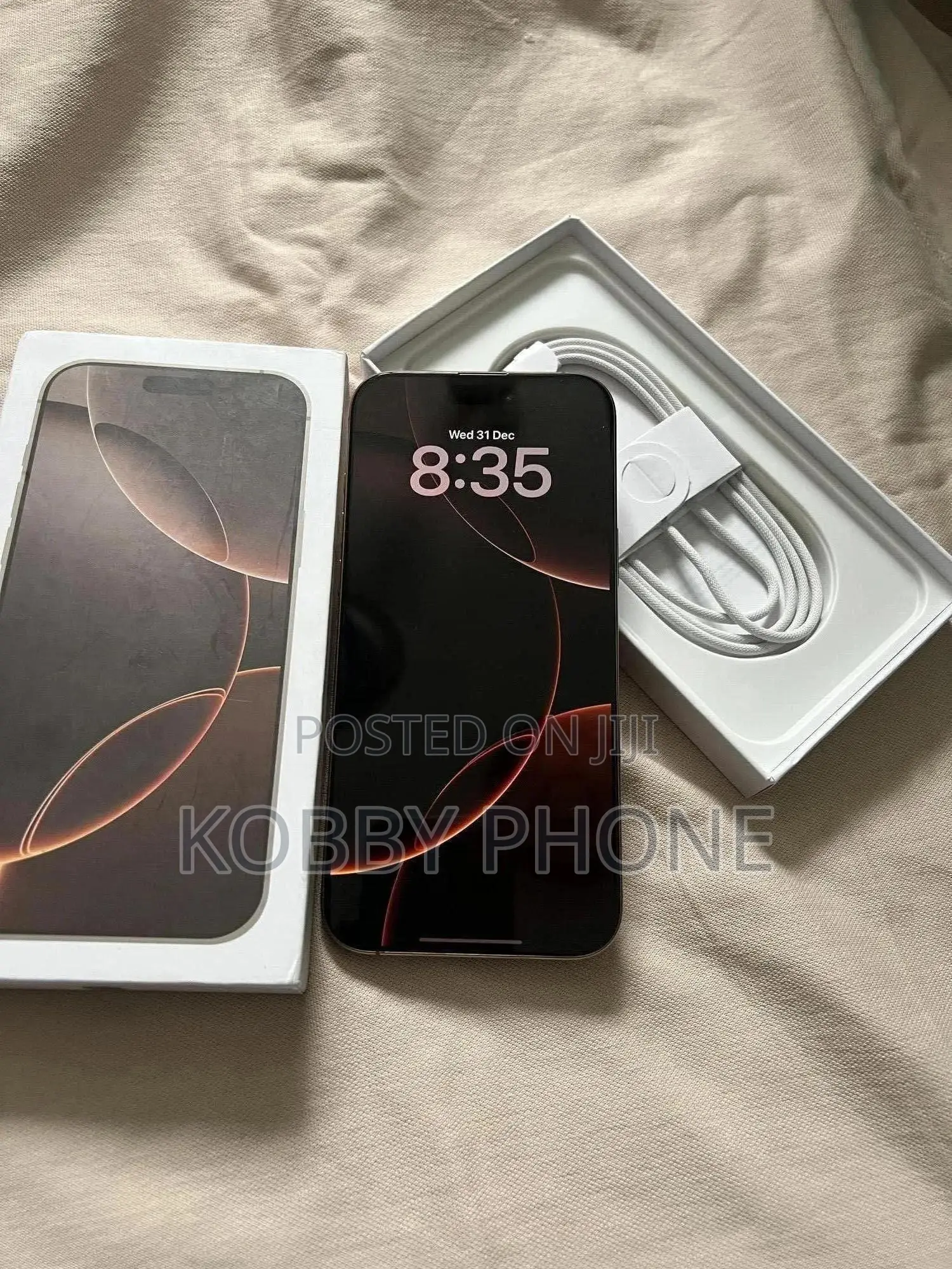 New Apple iPhone 16 Pro Max 256 GB Gold