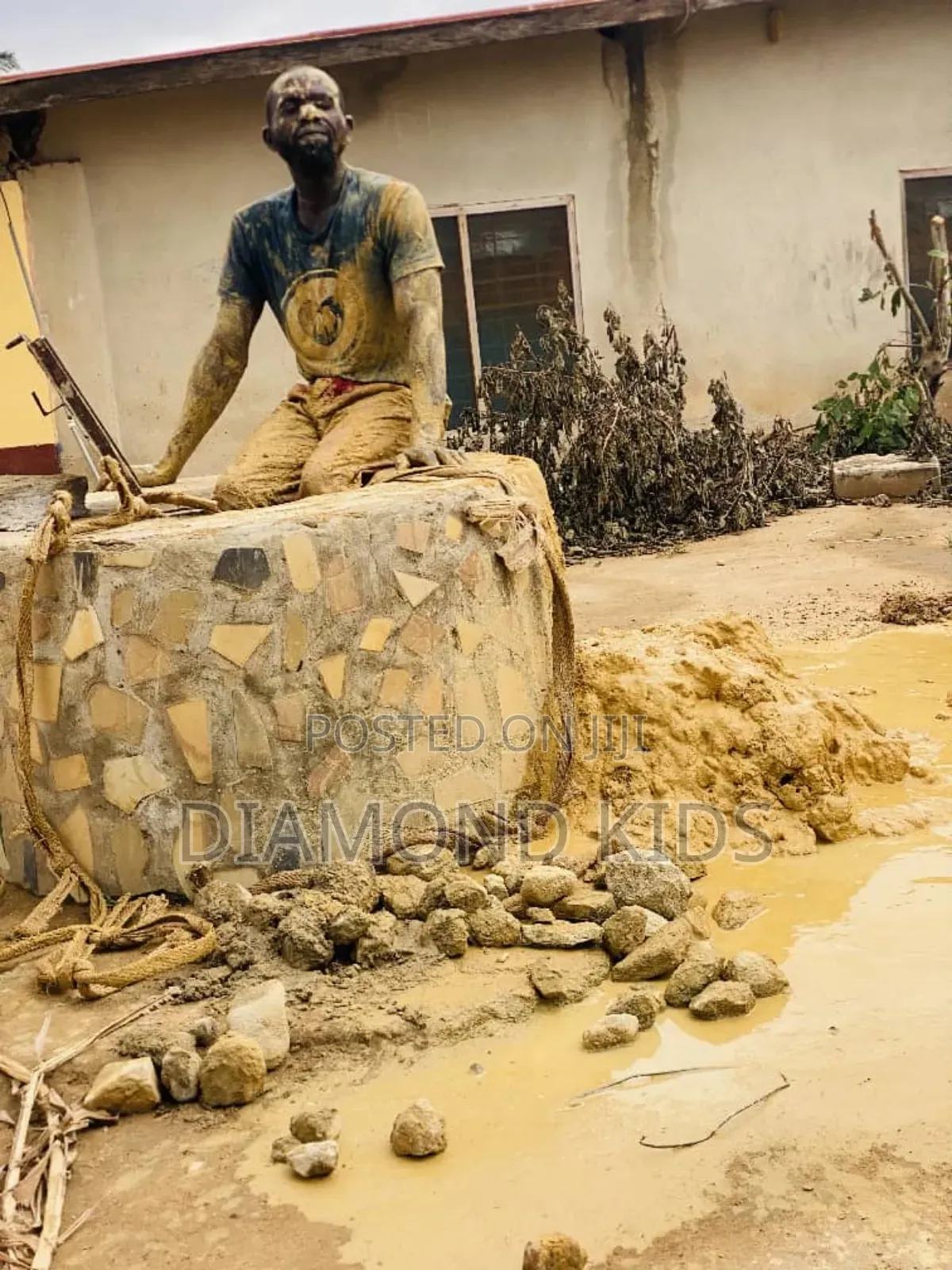 Digging Man Hole, Water Well, Soakaway, Round Hole Digging for Toilet