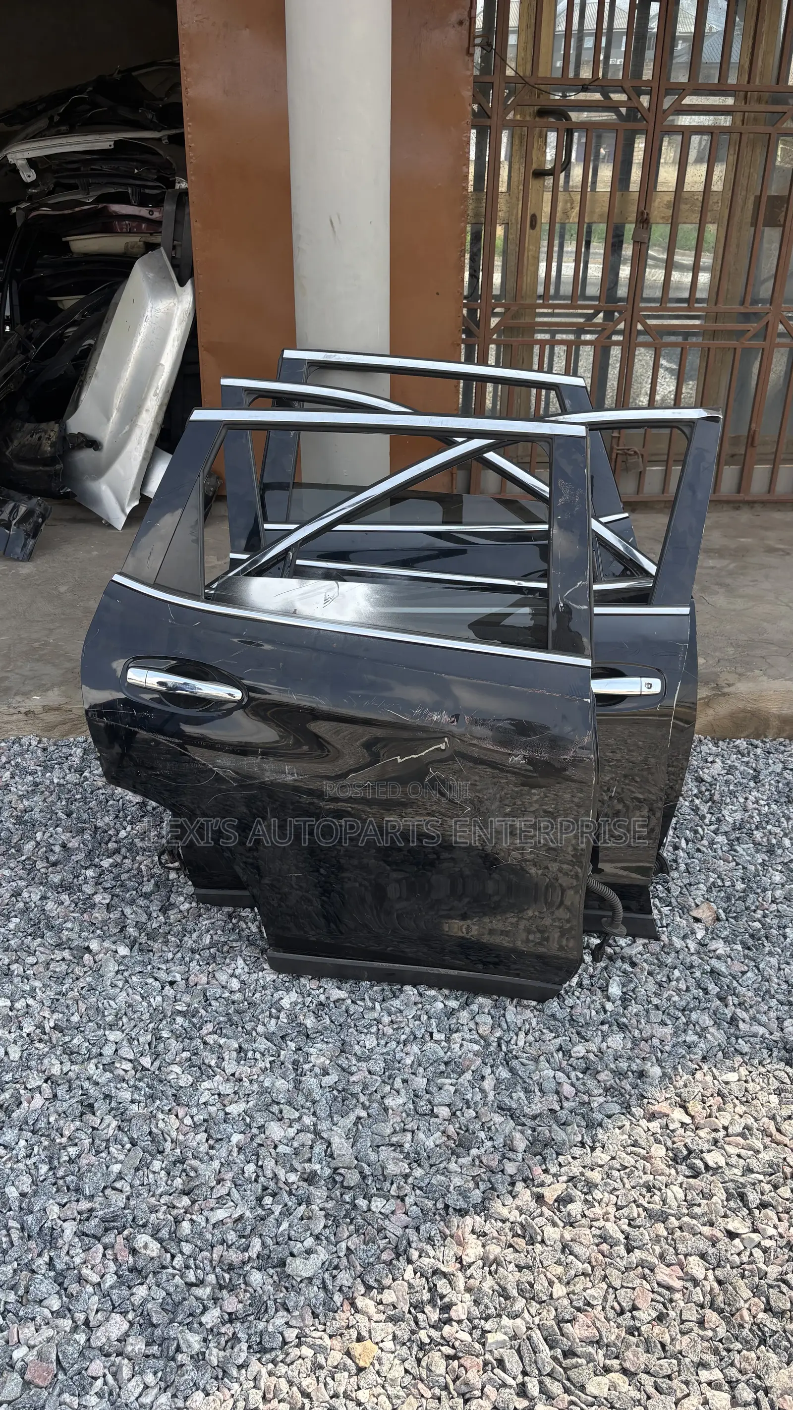 Nissan Rogue 2014-2020 Doors Available