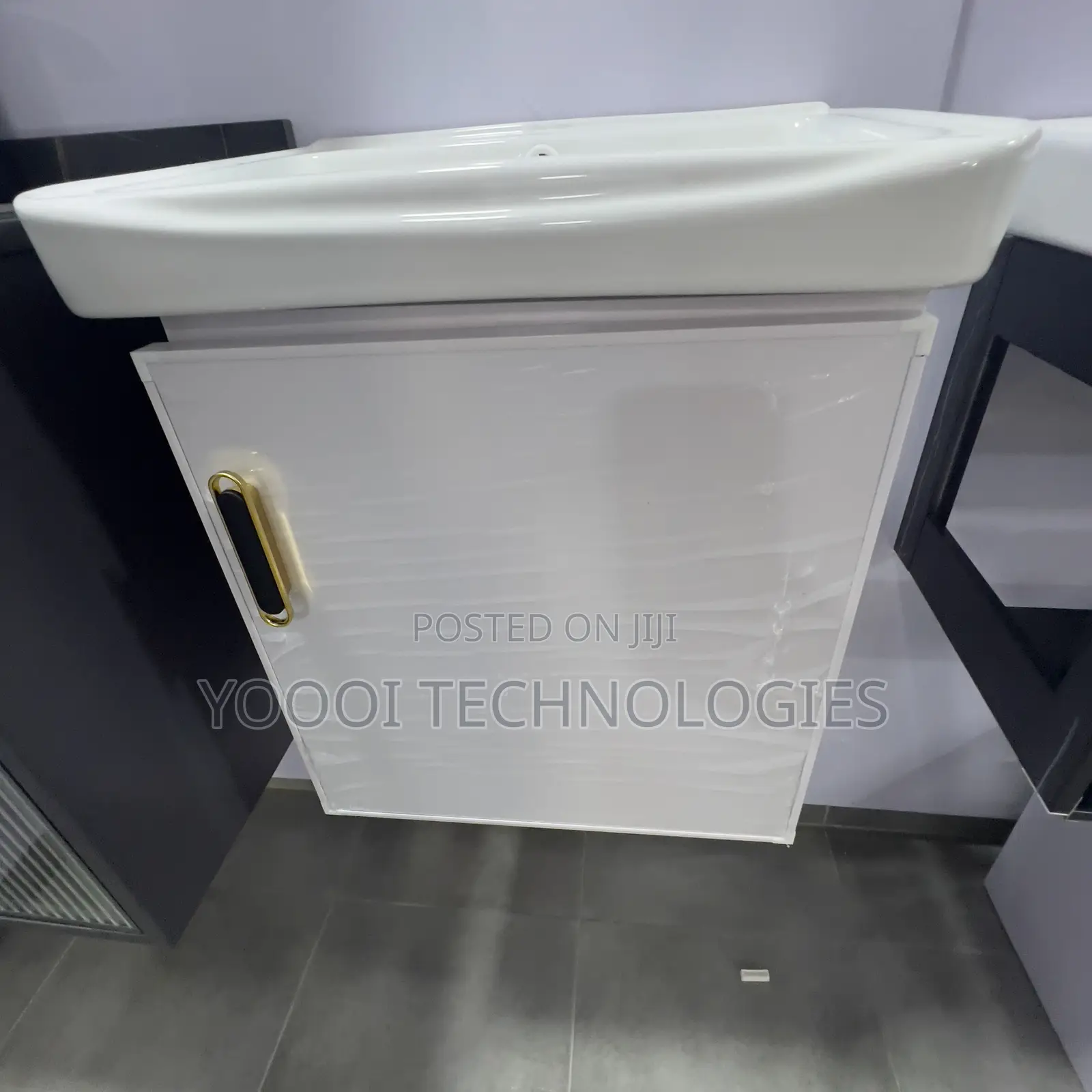 40cm White Cabinet Basin With Mirror