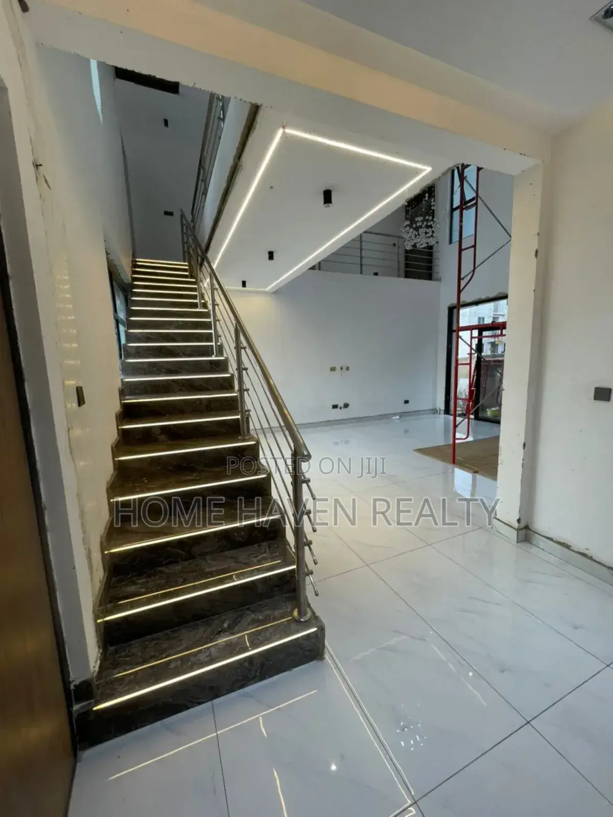 5bdrm House in Oyarifa for sale