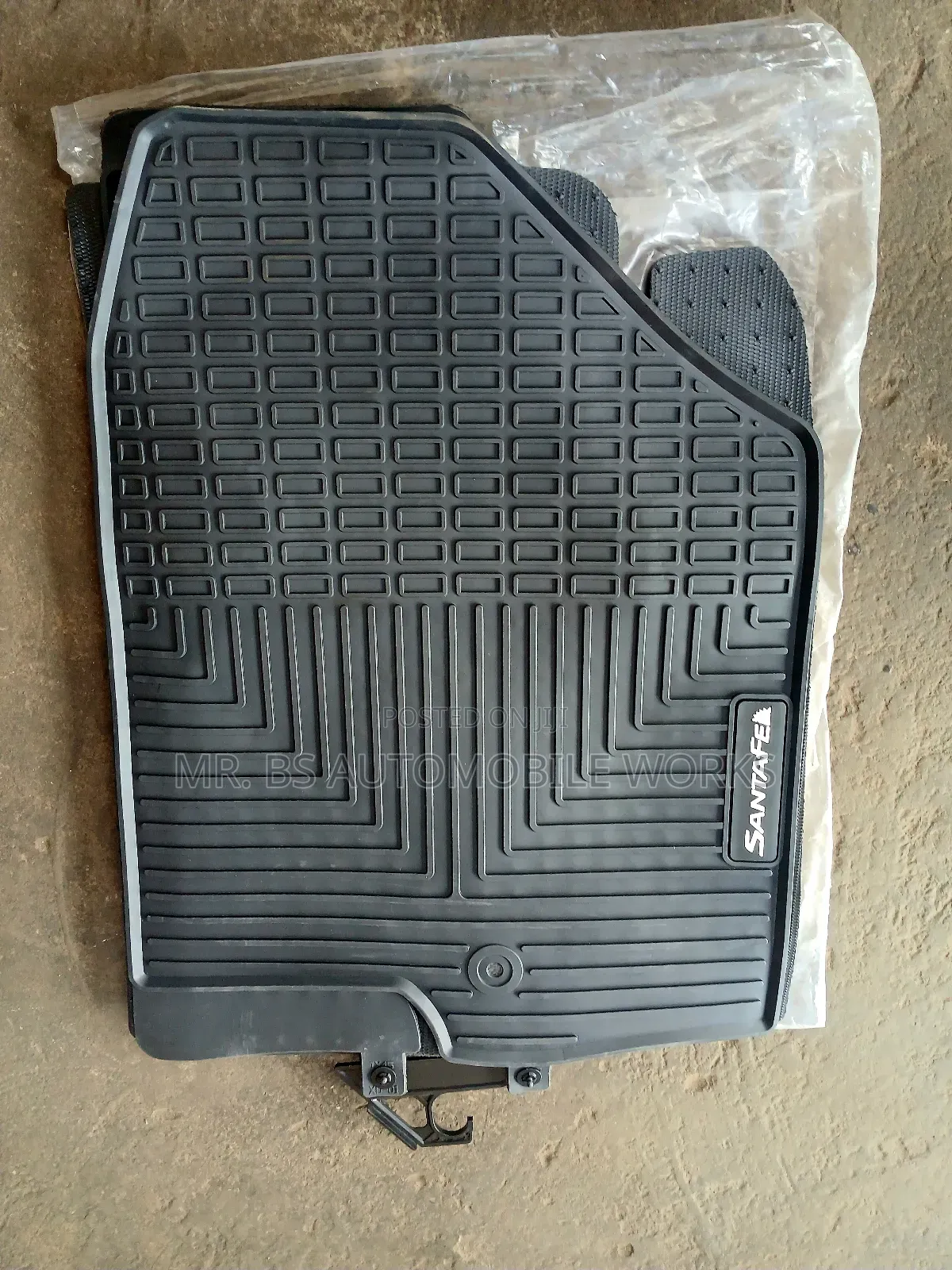 Hyundai Santa Fe Floor Mats (Carpet) 2012 To 2018