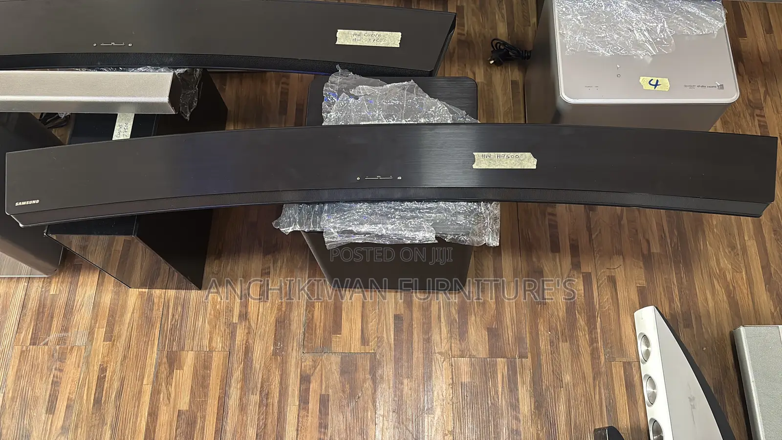 Samsung Curved Sound Bar Tmblack Color Tm( Cash on Delivery)