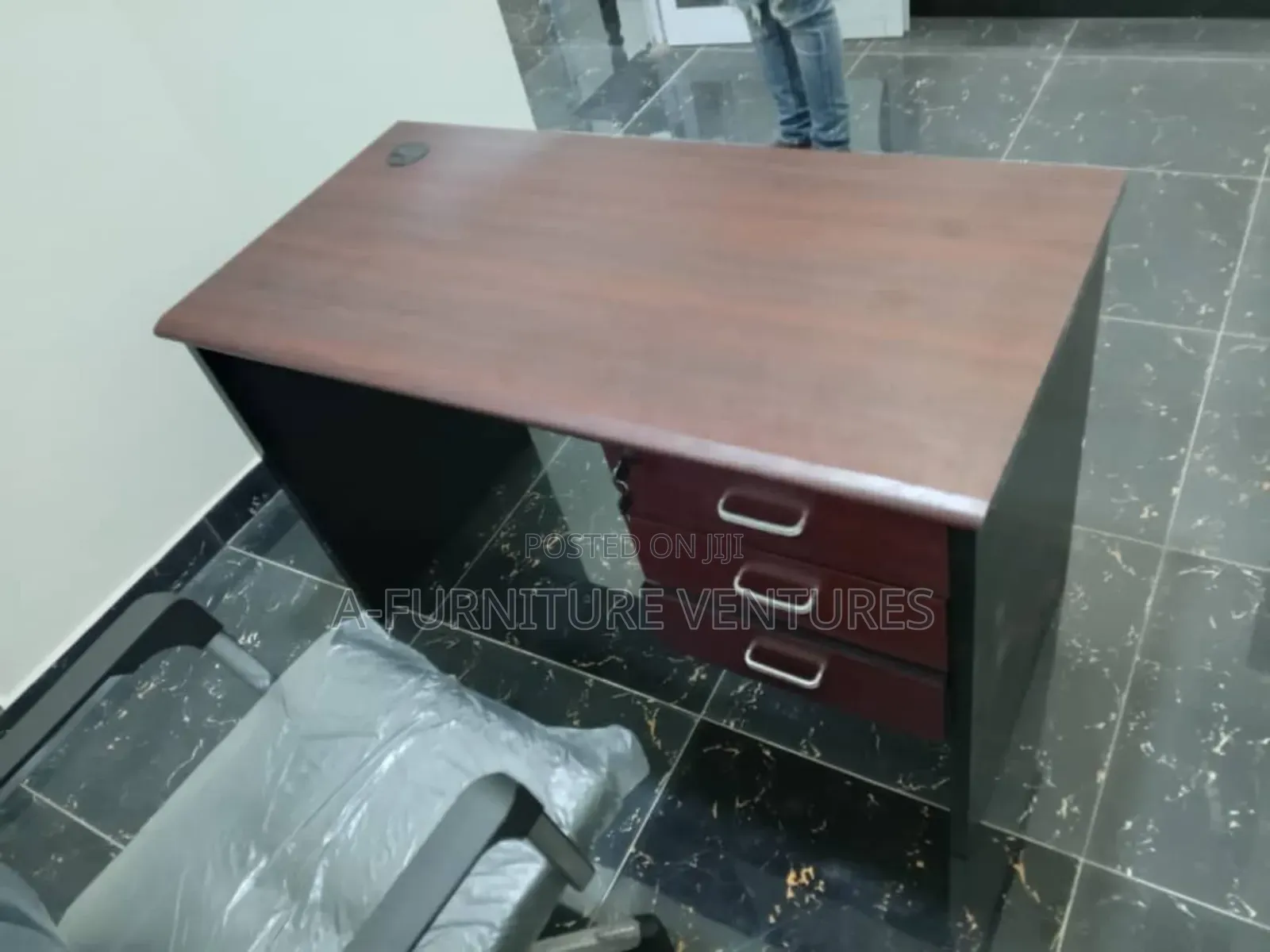1.2 Office Mini Table