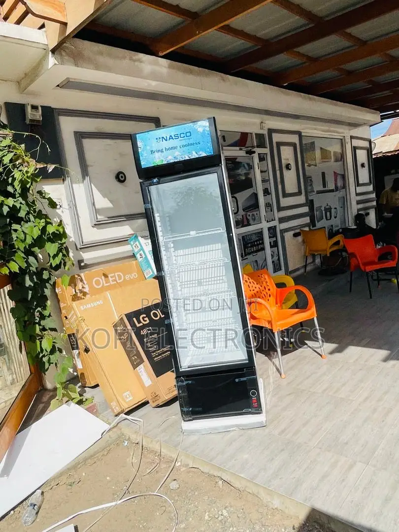 Nasco 298l Display Refrigerator Perfect for Shops Cafés