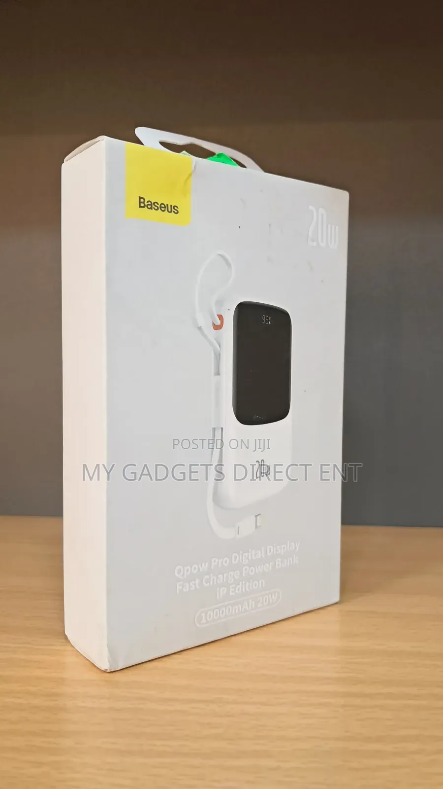 Qpow Pro Digital Display Fast Charge Power Bank iPhone Edition
