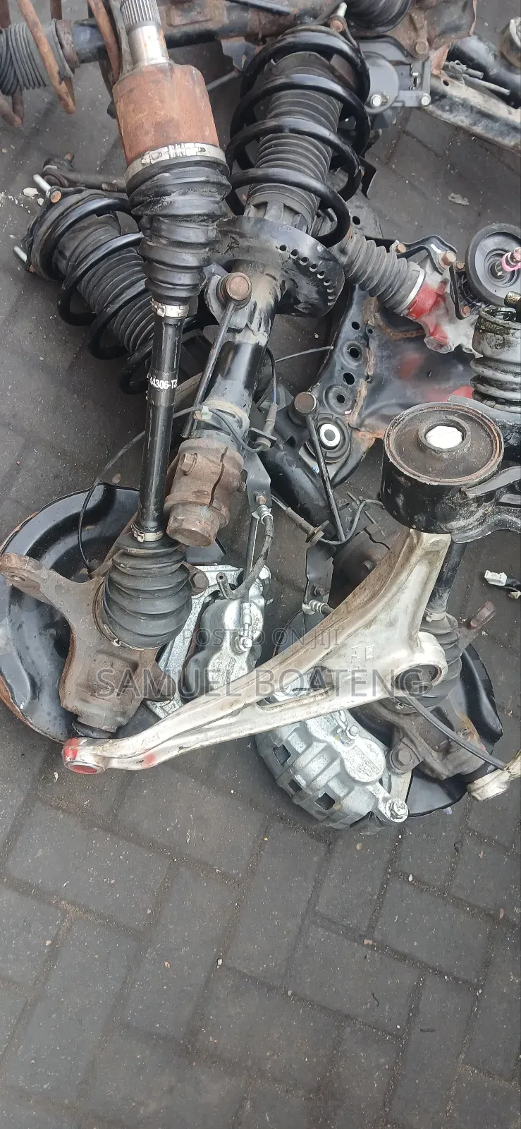 Honda Pilot 2019 to 2020 Front and Back Shocks and Hub