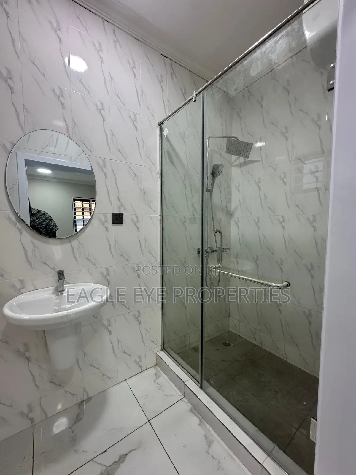 4bdrm House in East Legon for sale