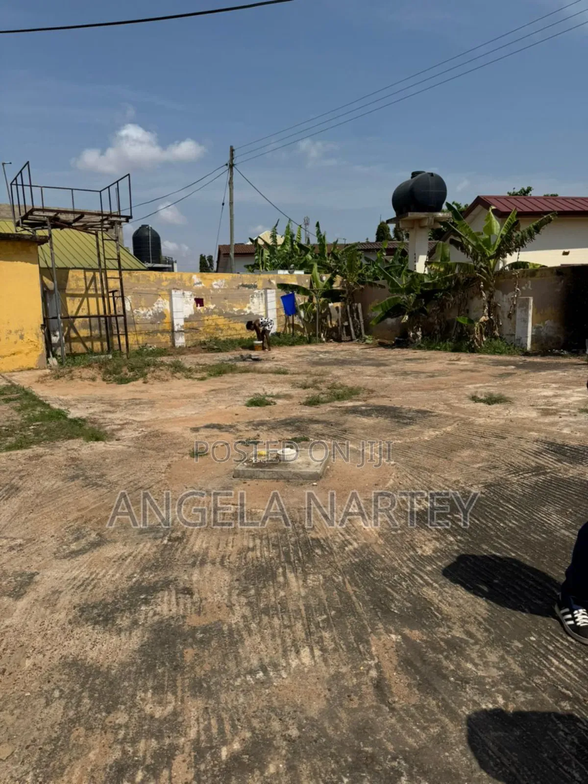 2bdrm House in Paraku Estate, Spintex for sale