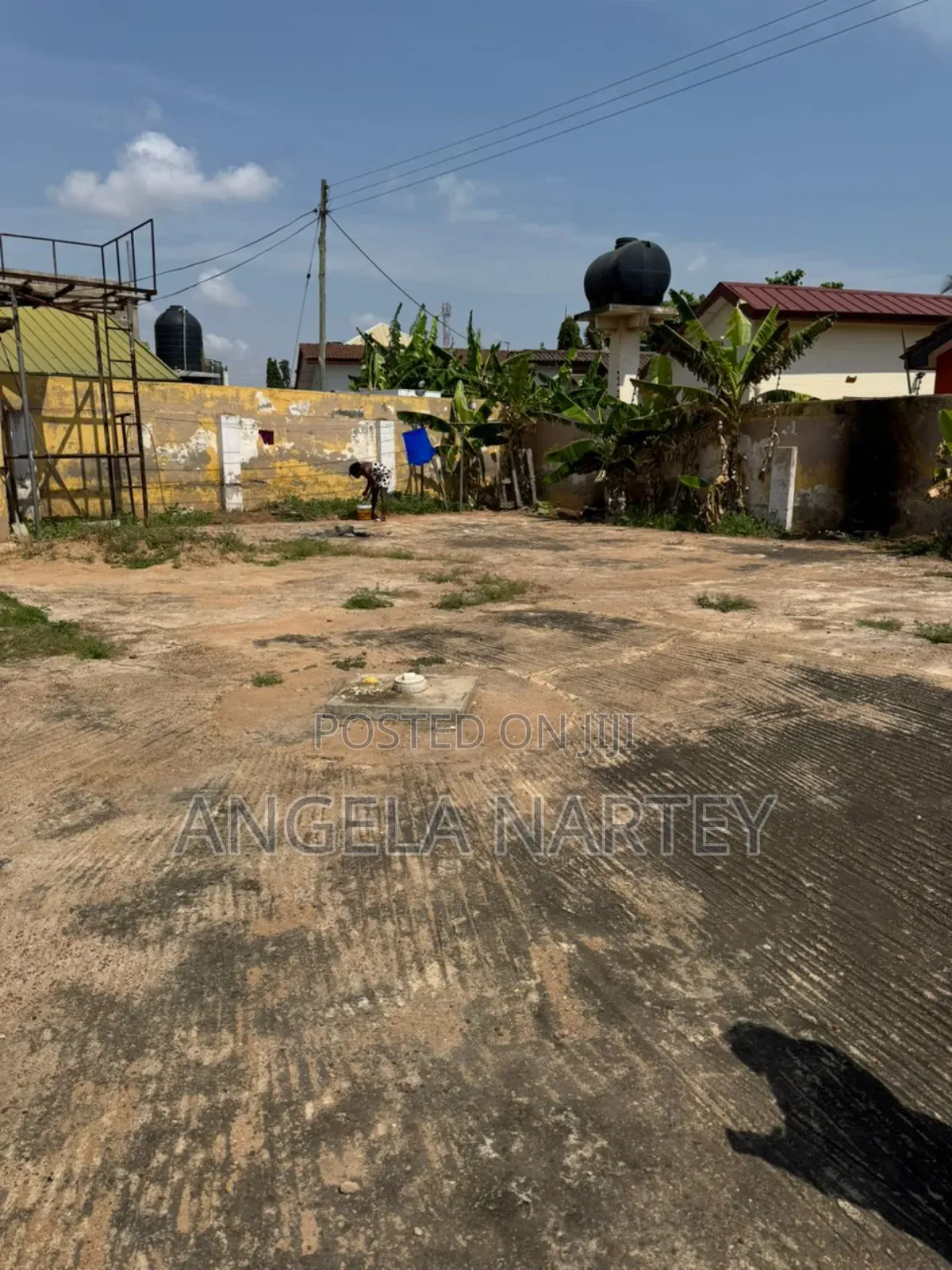 2bdrm House in Paraku Estate, Spintex for sale