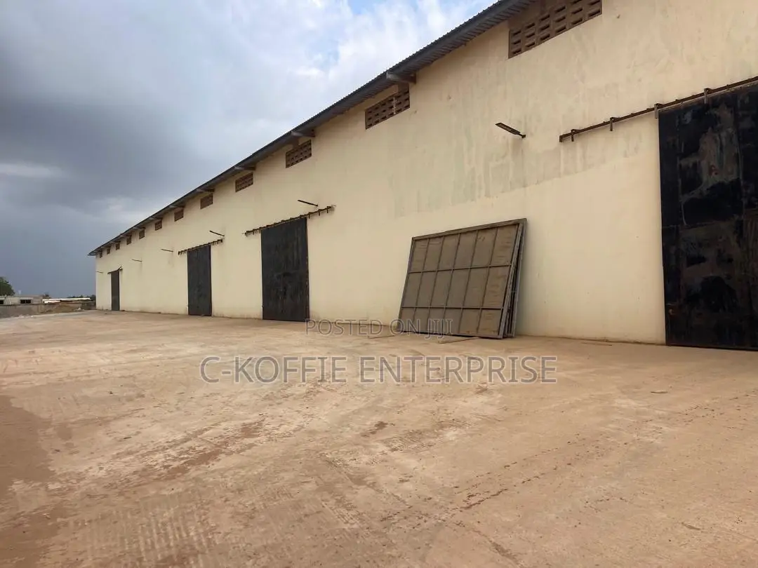 750 SQM Warehouse at Tema Valco Roundabout for Rent