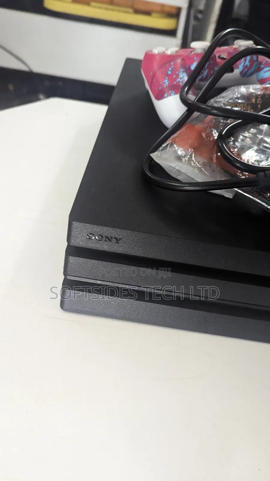 Powerful Playstation 4 Pro, 1tb Console Comes With 2 Pads And 17 Games