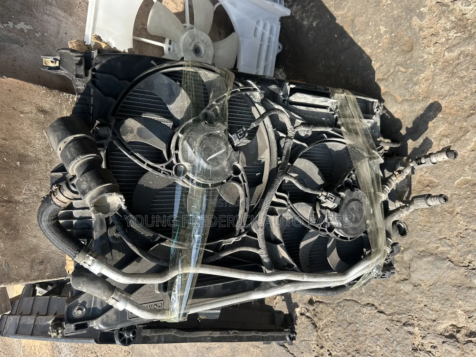 Ford Fusion 2012 2014 2015 2016 Complete Radiator