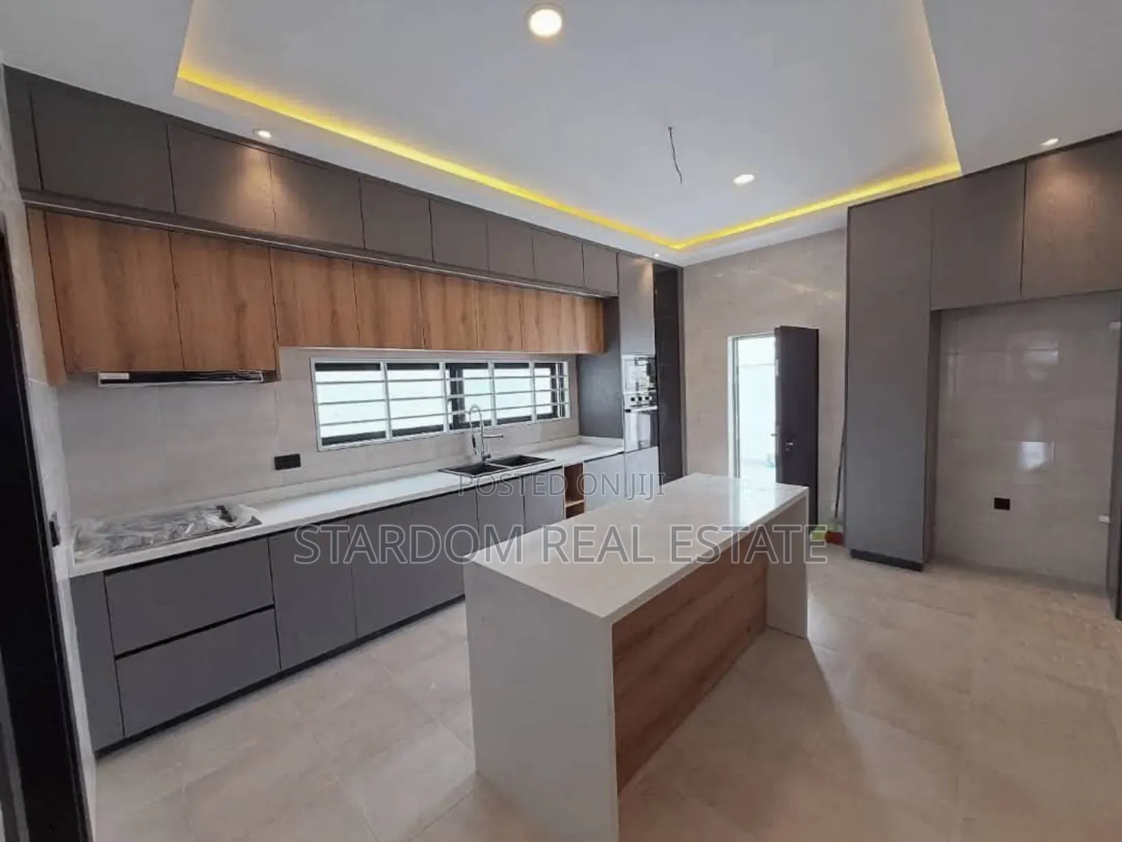 3bdrm Bungalow in Signboard Spintex for sale