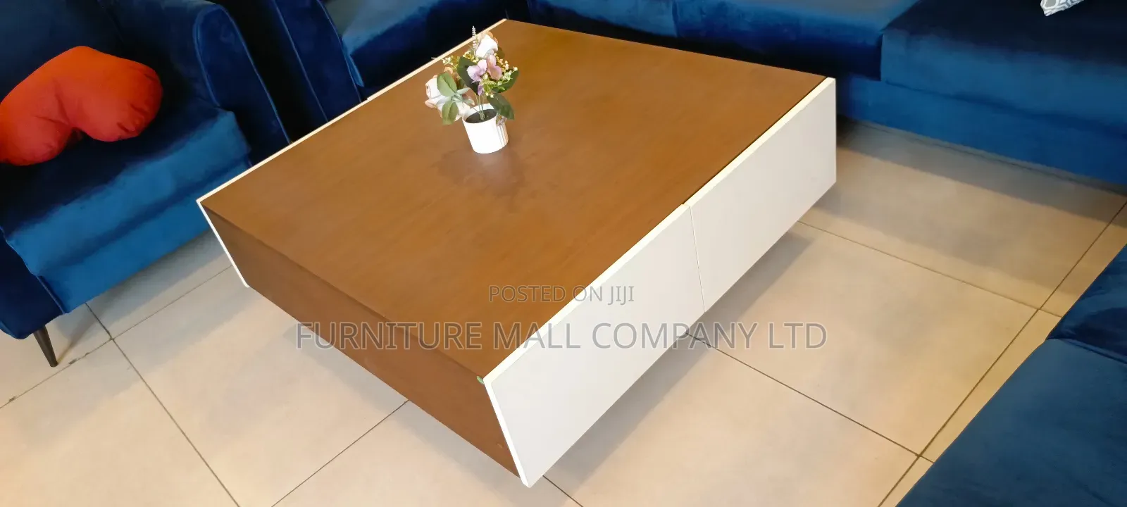 Glassy Centre Table