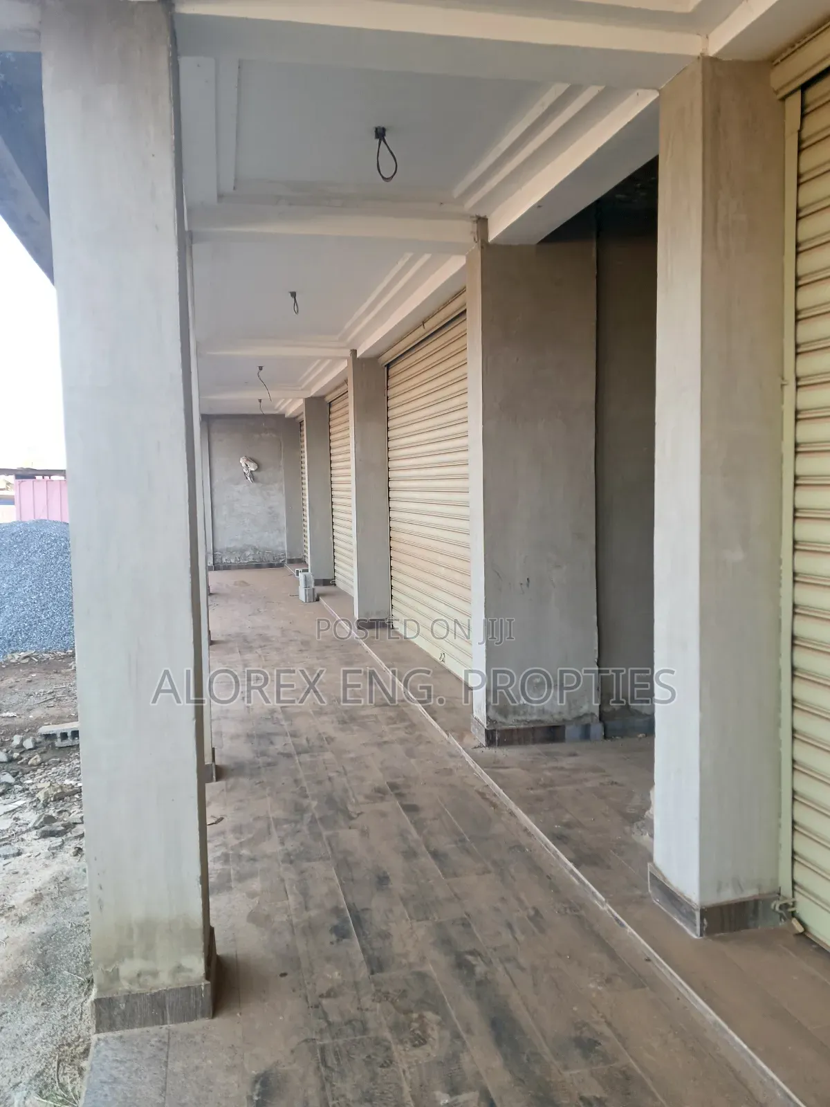 Shop for Rent at Fafraha