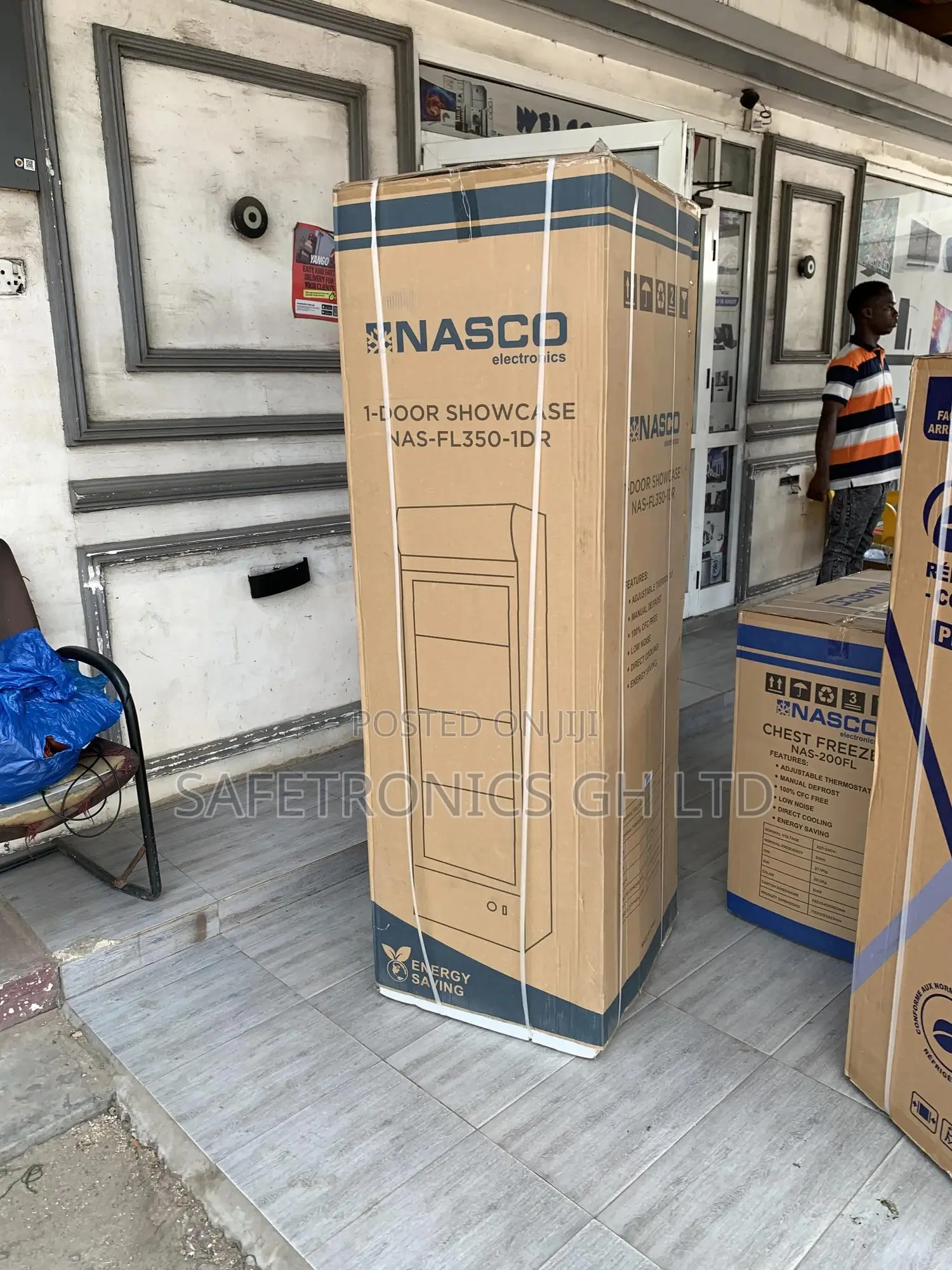 Purchase Essential Singledoor Display Glass 288l Nas-Fl350-1dr Fridge