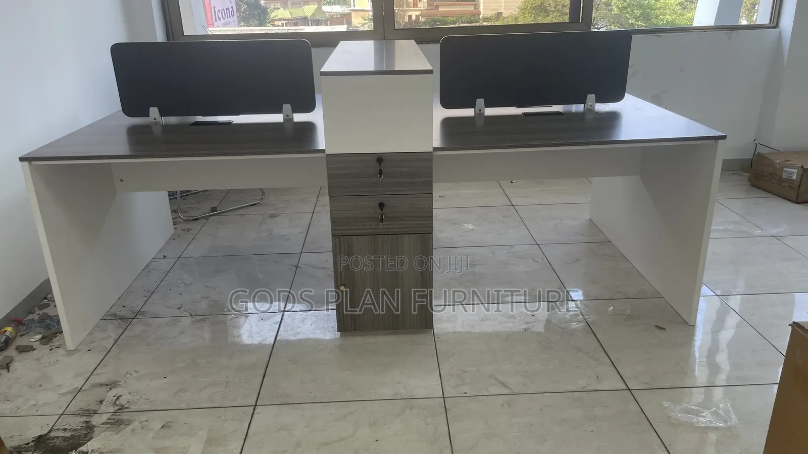 4 Seater Workstation