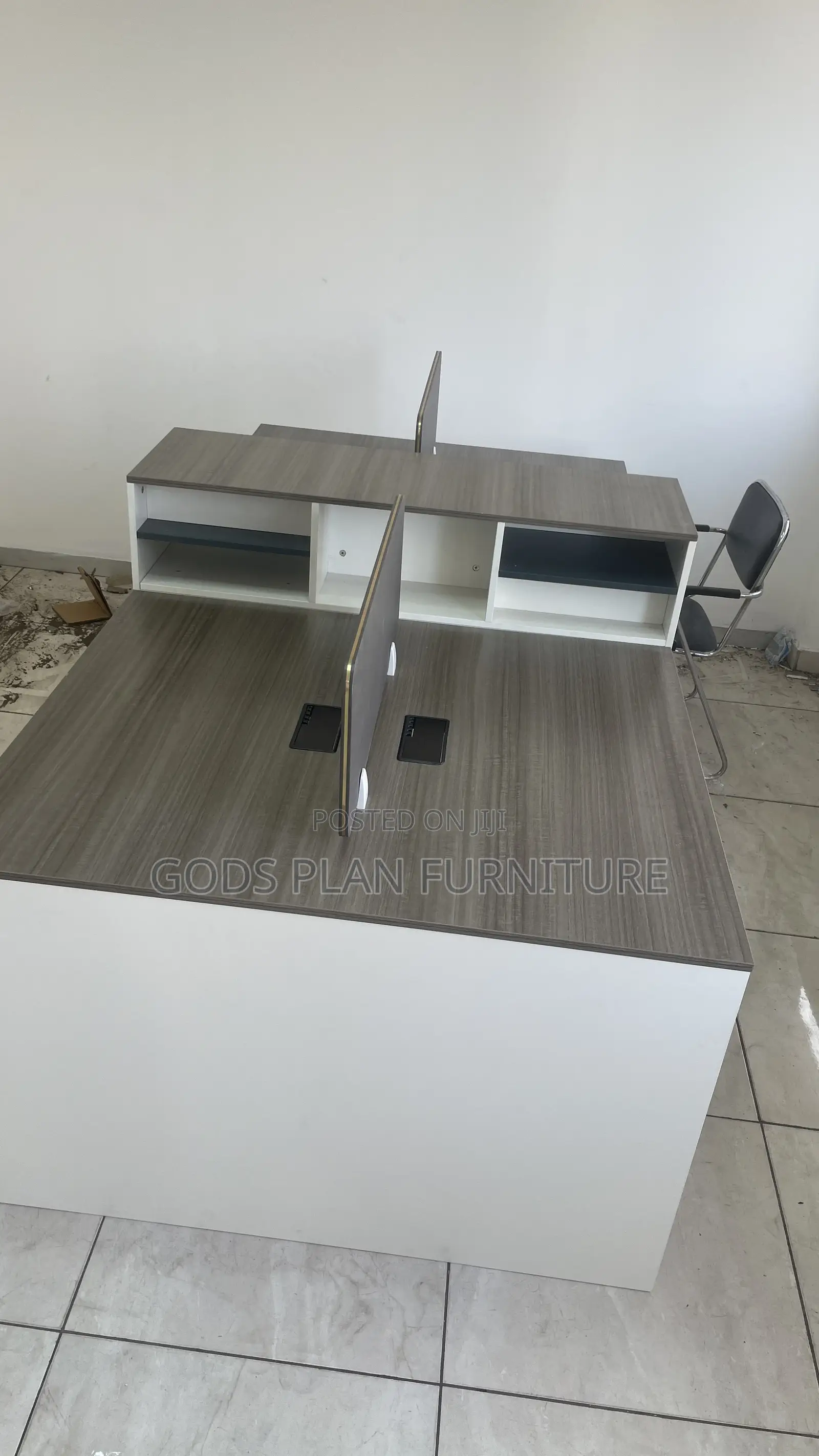 4 Seater Workstation