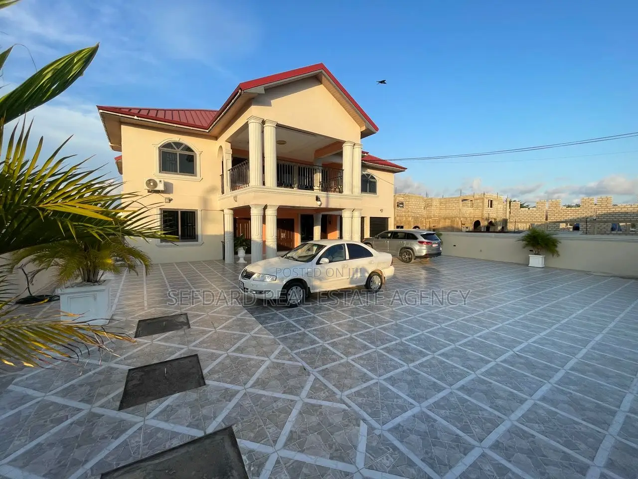 Furnished 6bdrm House in Pokuase for sale