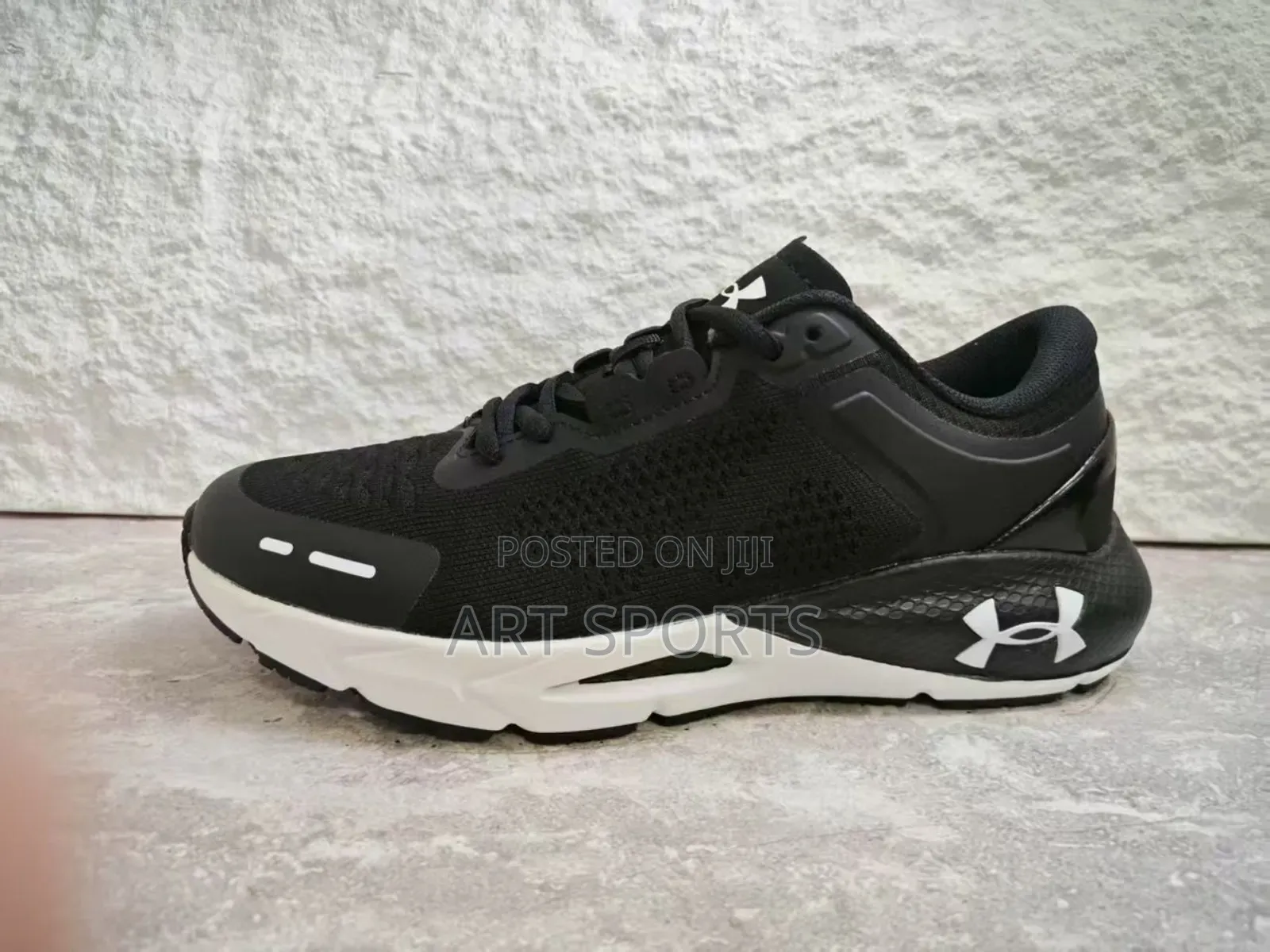 Under Amour Sneakers