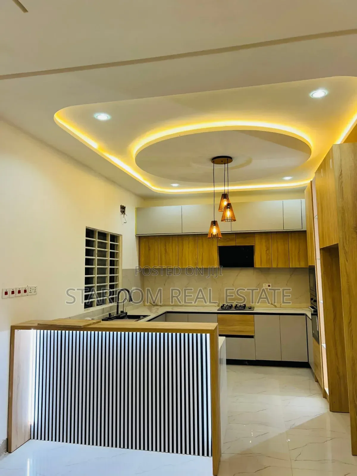 3bdrm Bungalow in Lakeside Estate for sale