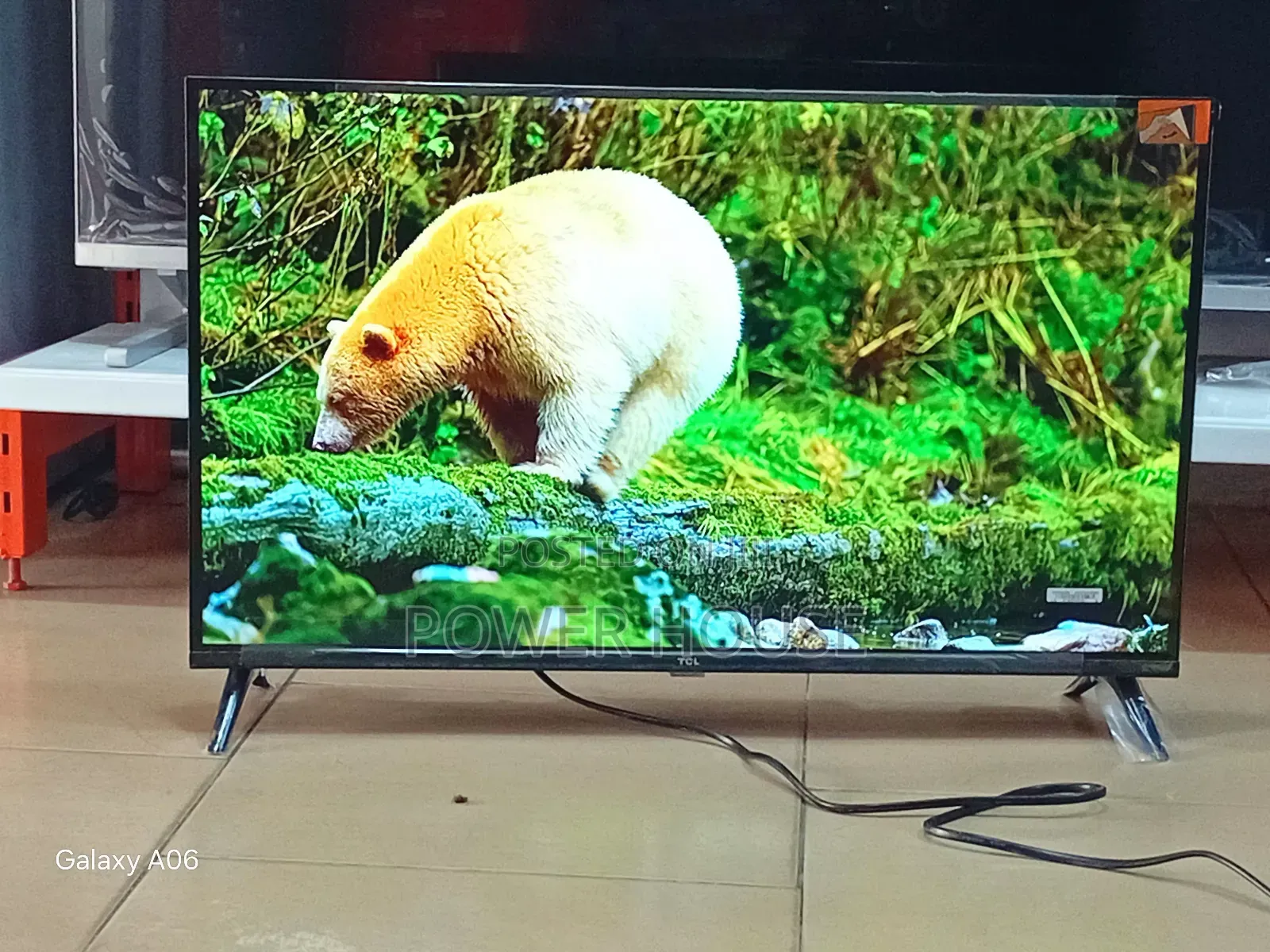 TCL 32 Inches Smart Tv for Modern Homes
