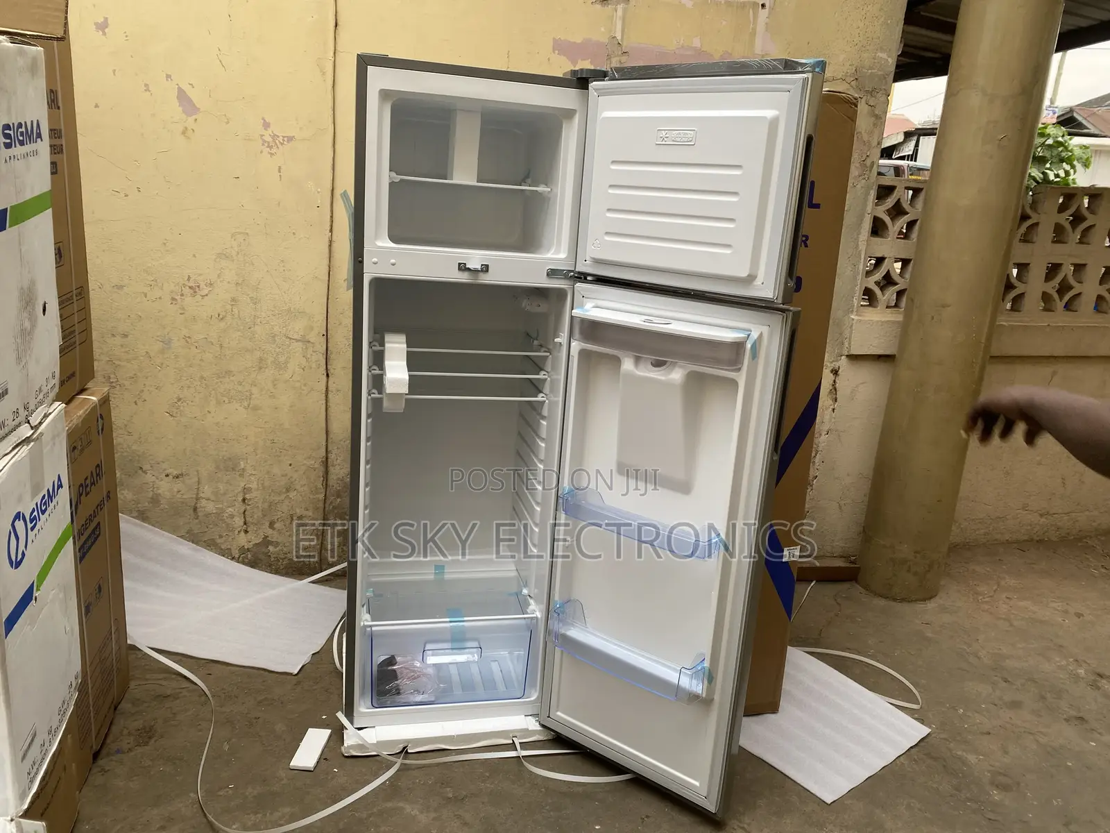 Pearl 255liters Top Freezer Fridge Pf-3340twd-2b