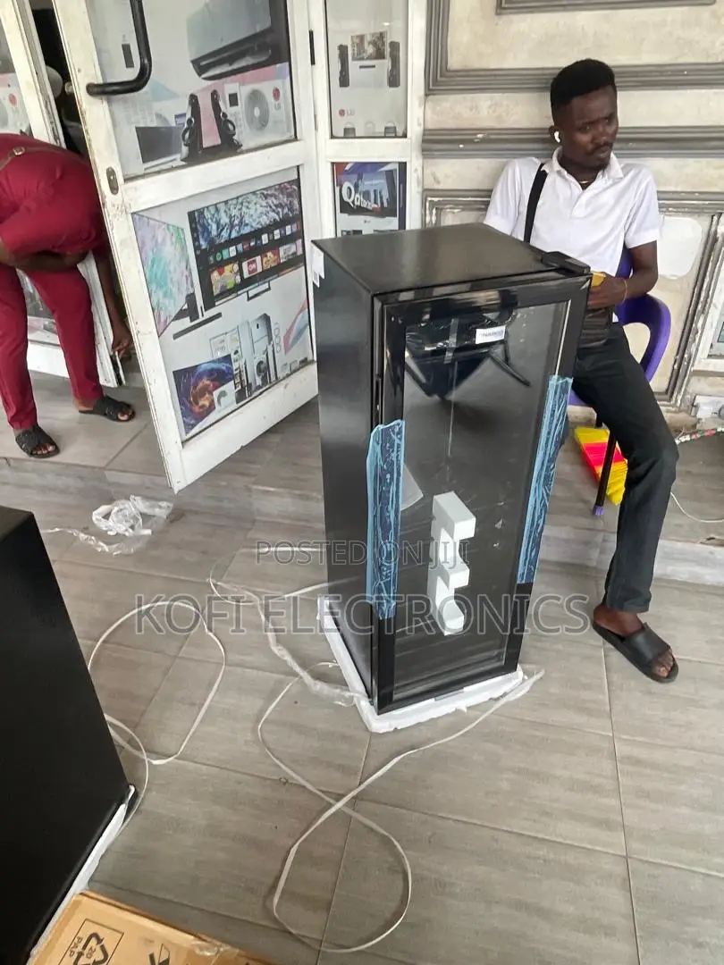 Nasco 110l Single Glass Door Fridge Premium Compact