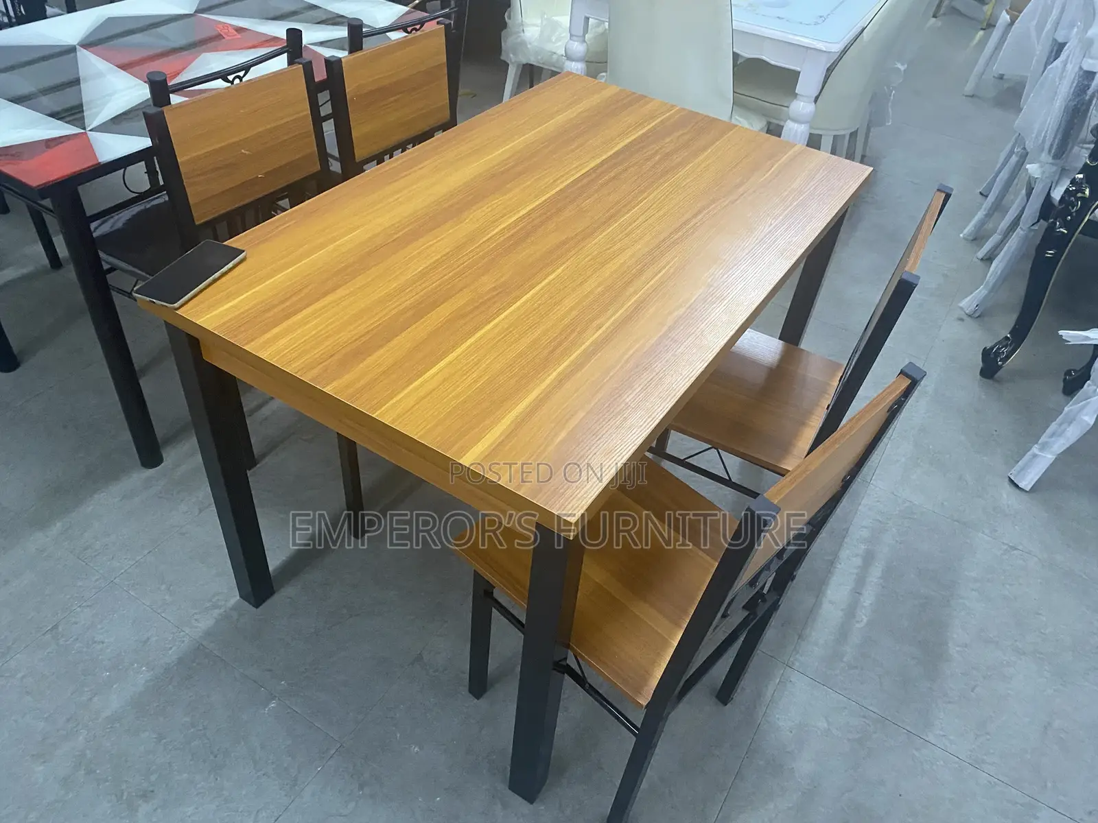 Quality Modern Dining Table With Four Seats