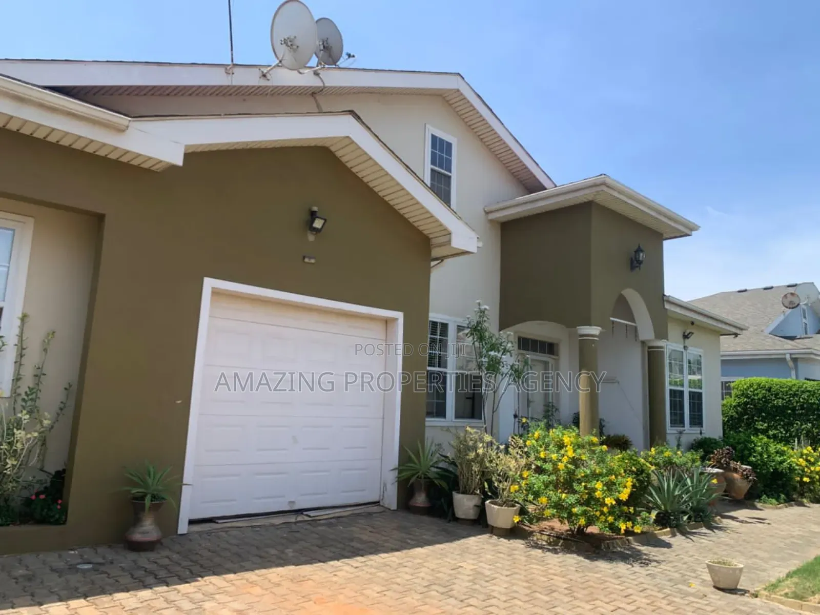 4bdrm House in Tema Community 25 for sale