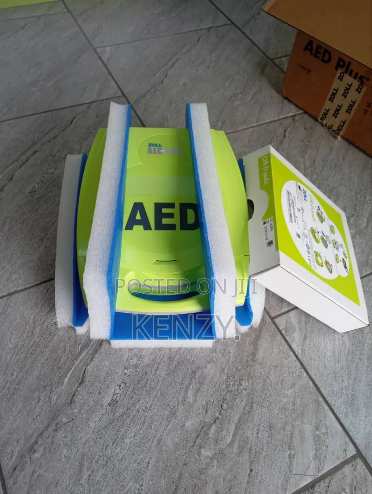 Zoll Machine Aed