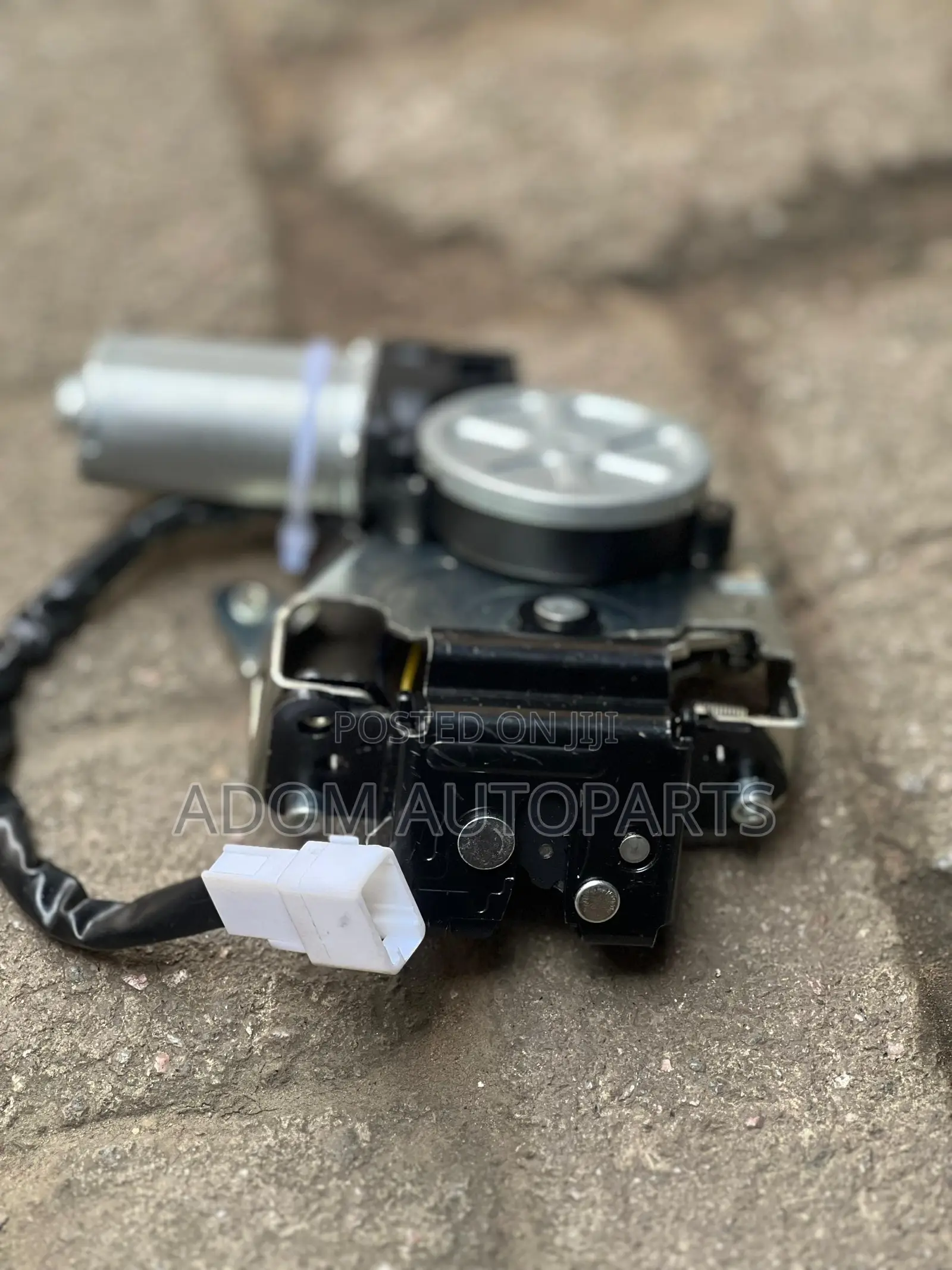 Toyota Sienna Boot Lock