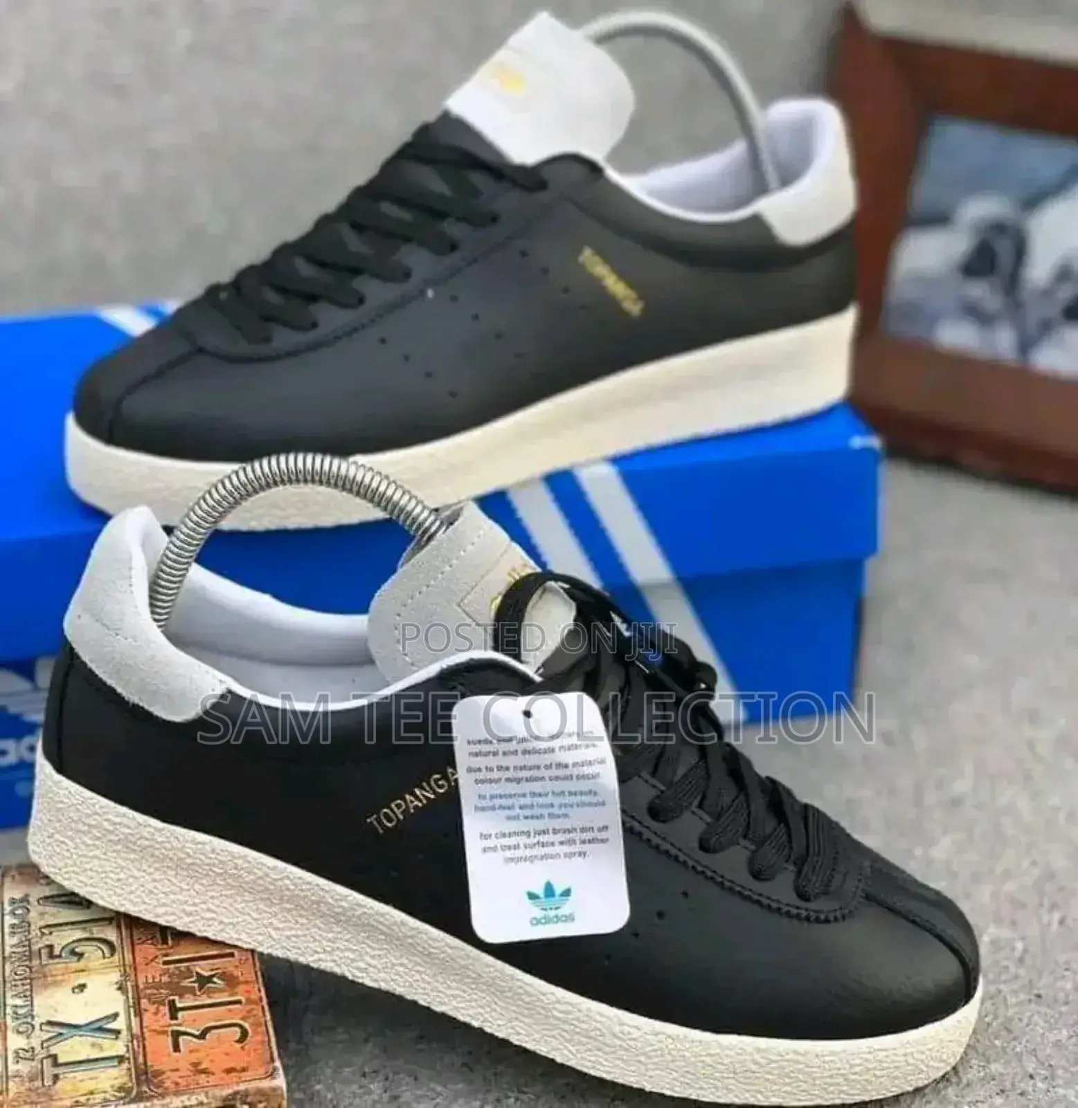 Leather Adidas - Topanga Sneakers All Black/ Black and White