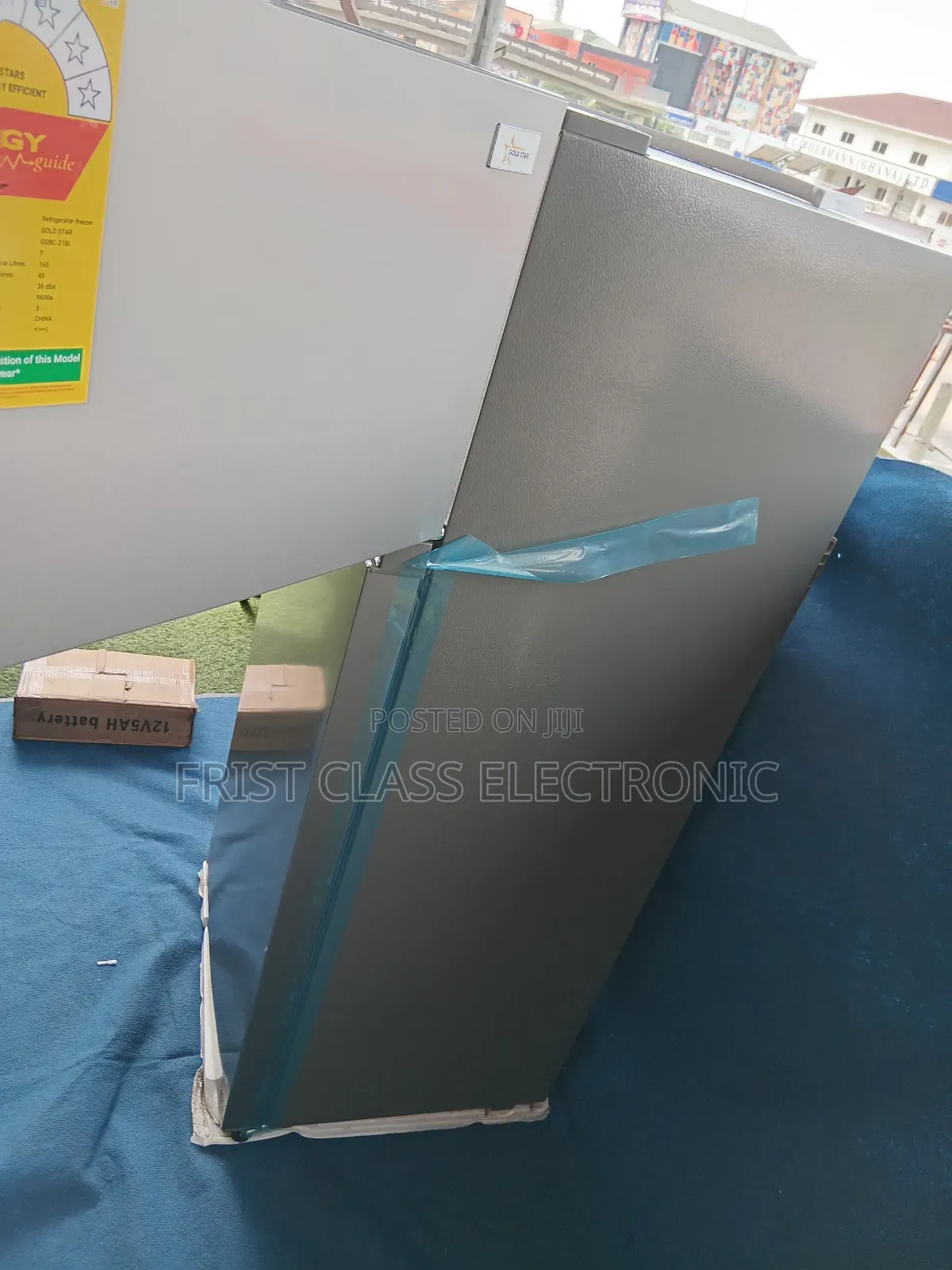 Goldstar 210 L Refrigerator With Quick Freeze Feature