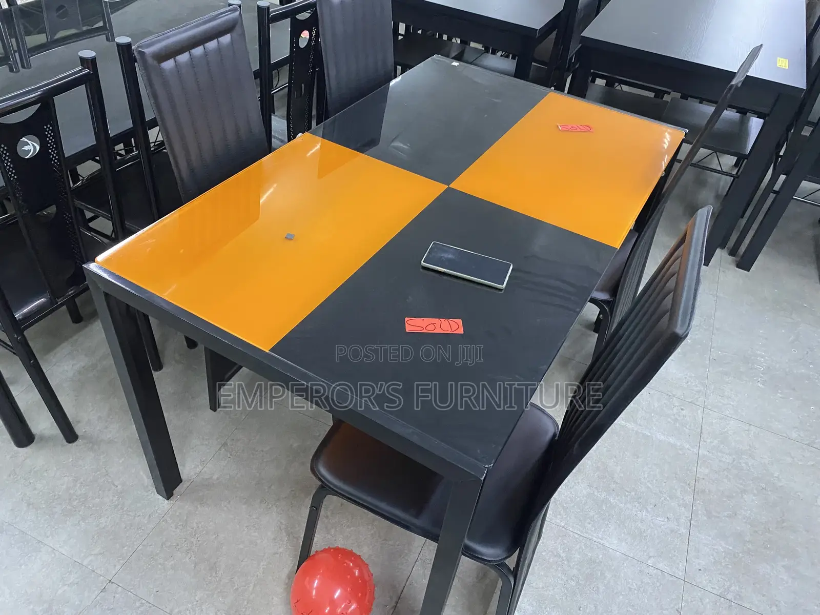 Quality Modern Glossy Glass Dining Set