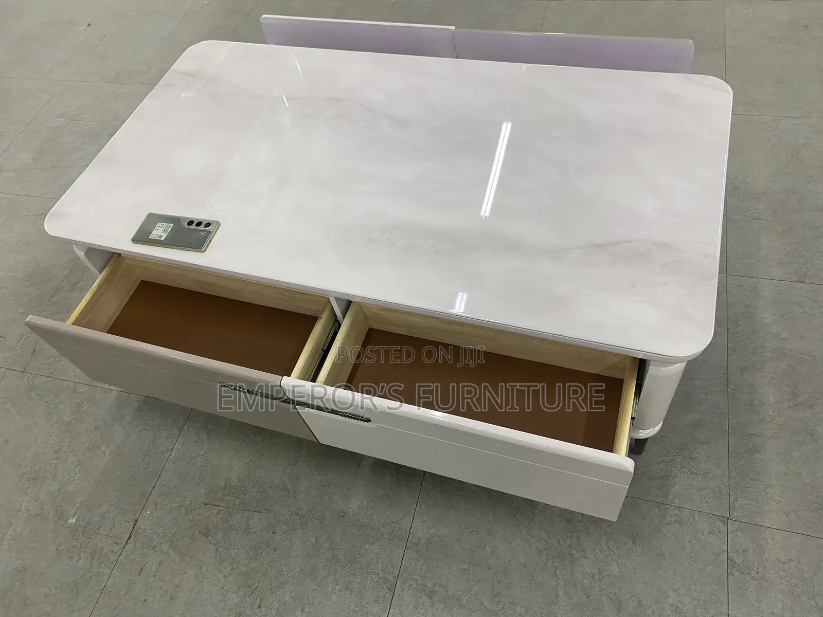 Quality Modern Glossy Center Table