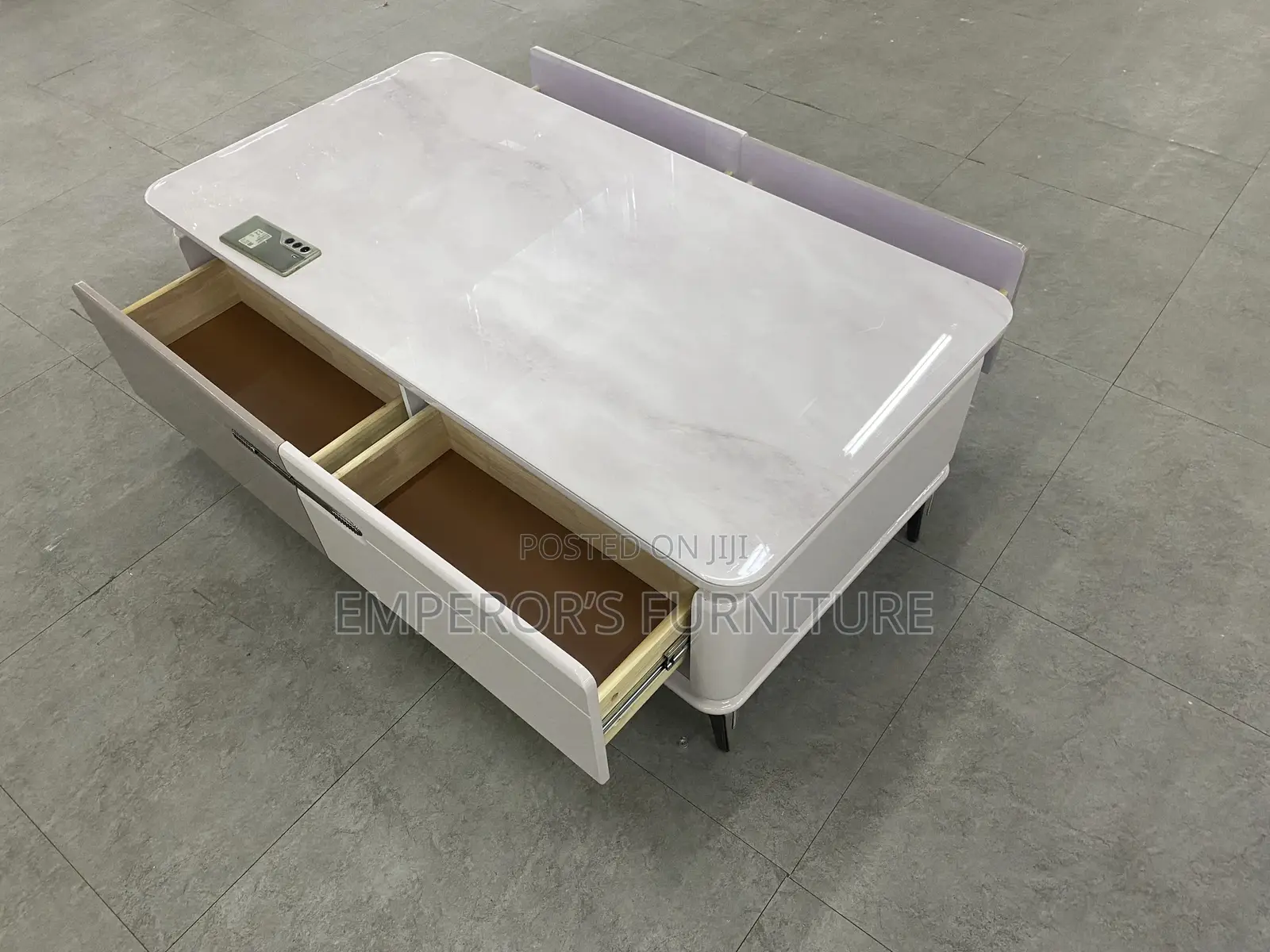 Quality Modern Glossy Center Table